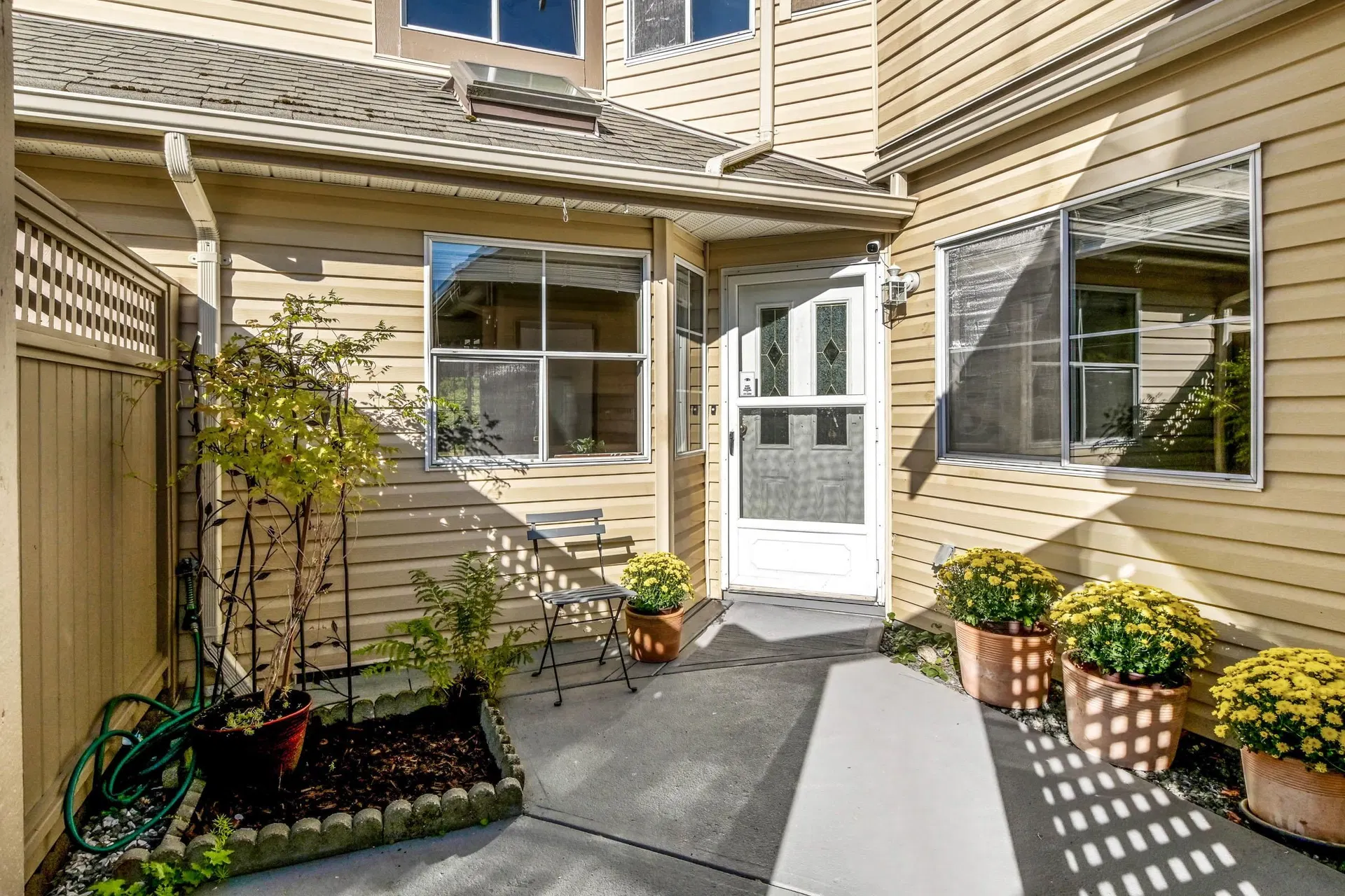 Photo 3 of 31 at #39 – 6140 192 Street