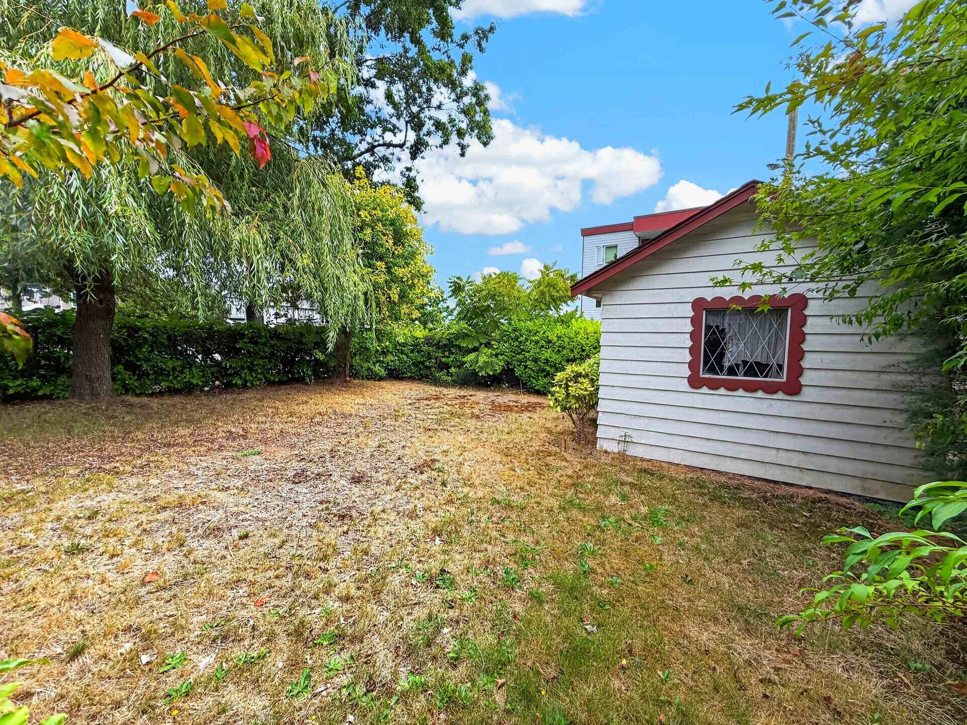 Photo 4 of 40 at 3660 E 22nd Avenue