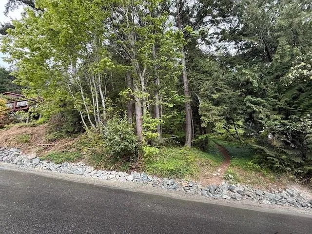 Photo 3 of 11 at LOT 10 Elphinstone Avenue