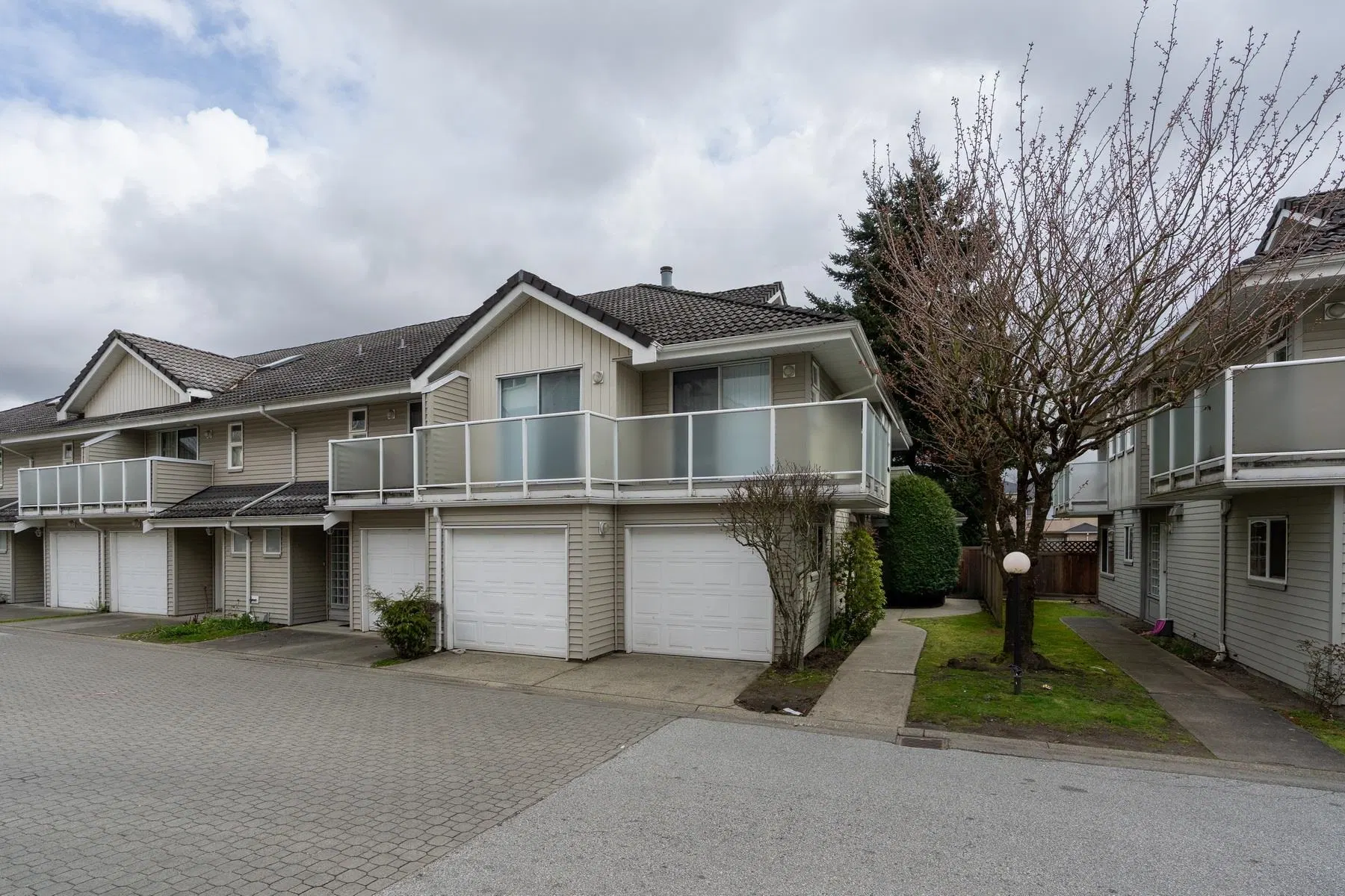 Photo 1 of 25 at #5 – 7091 Blundell Road