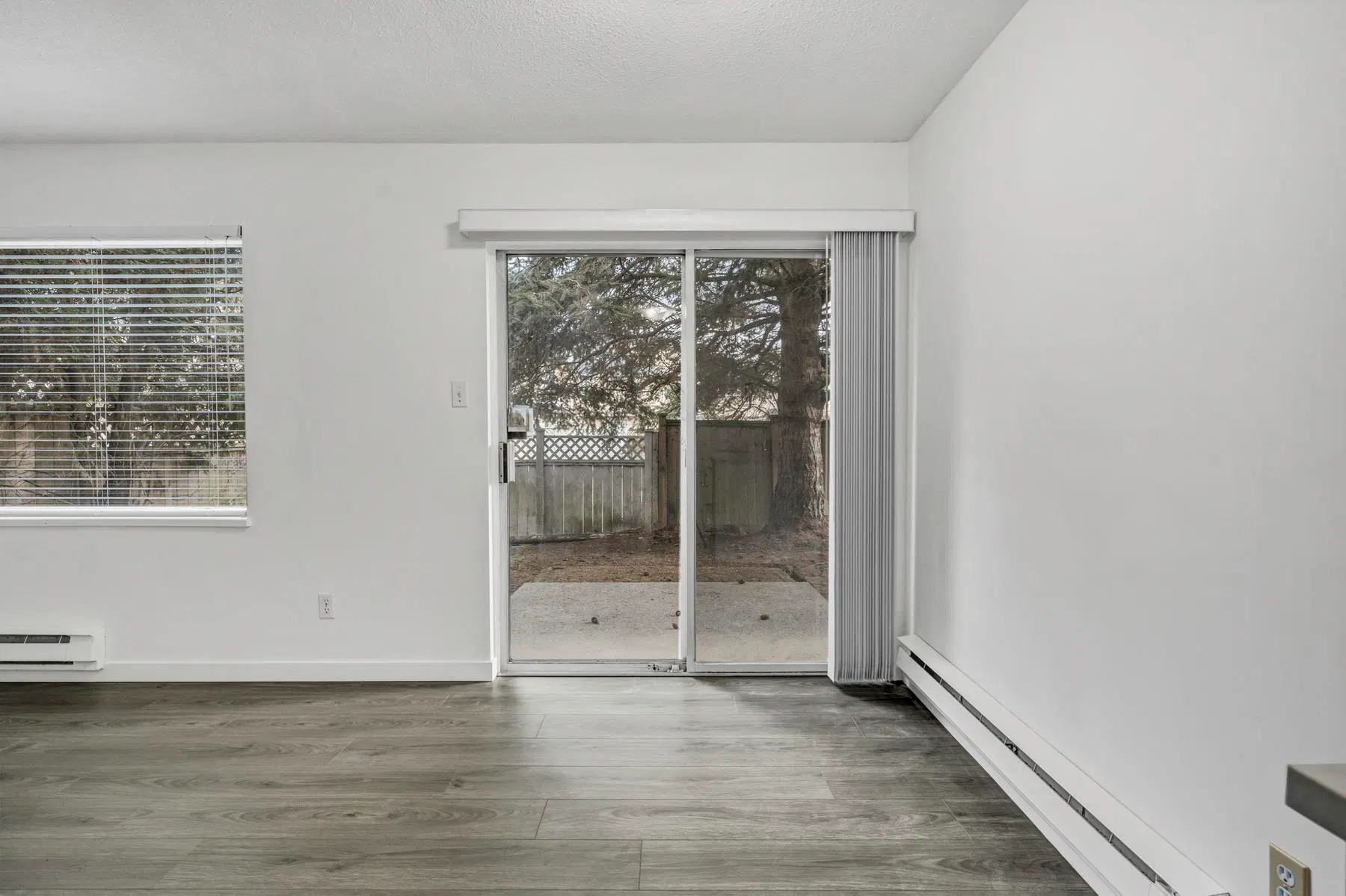 Photo 5 of 25 at #5 – 7091 Blundell Road