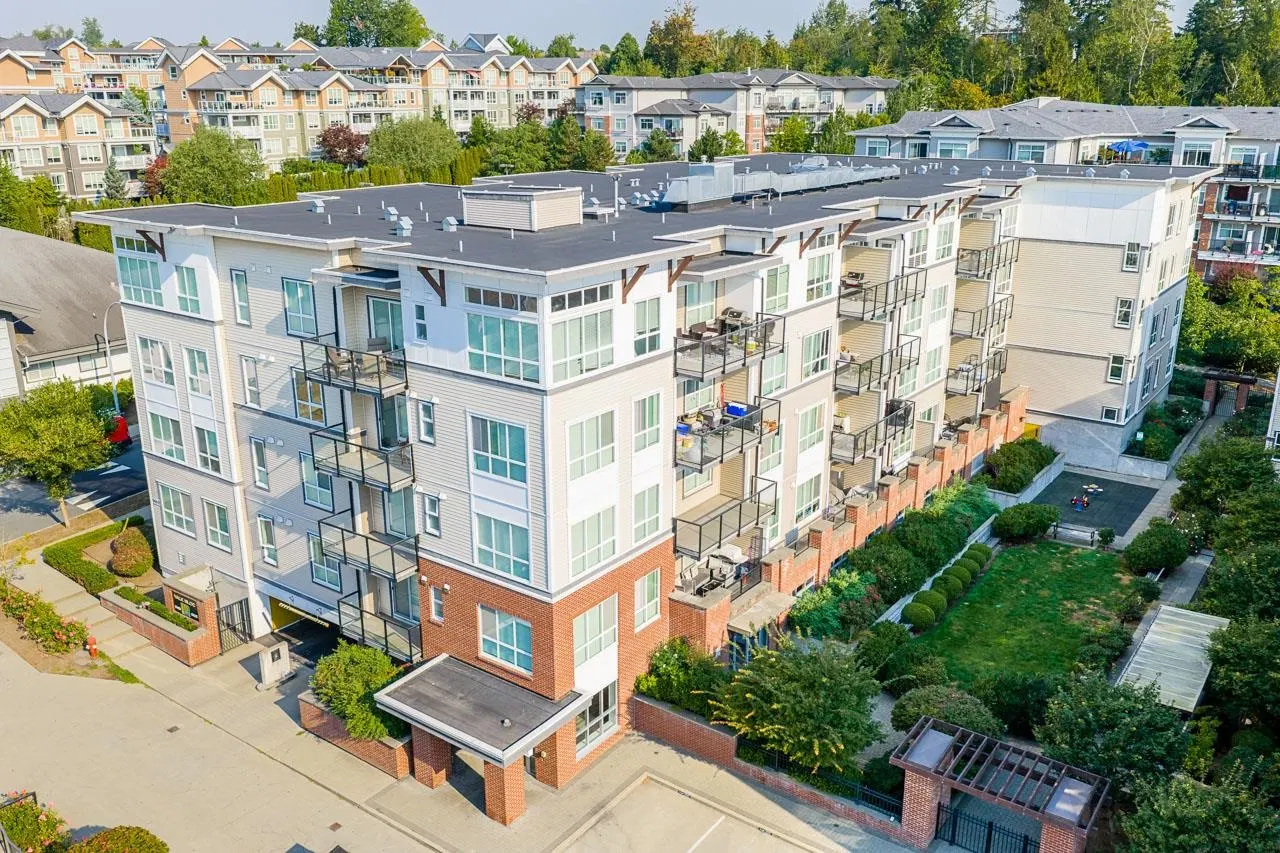 Photo 1 of 36 at #302 – 6468 195a Street