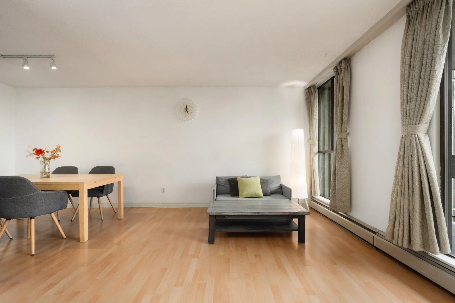 Photo 2 of 36 at #704 – 6689 Willingdon Avenue