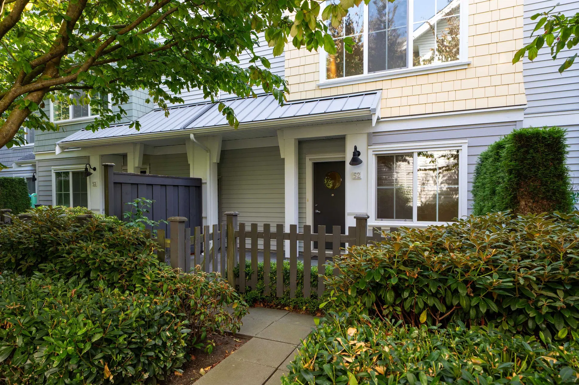 Photo 4 of 40 at #52 – 5550 Admiral Way