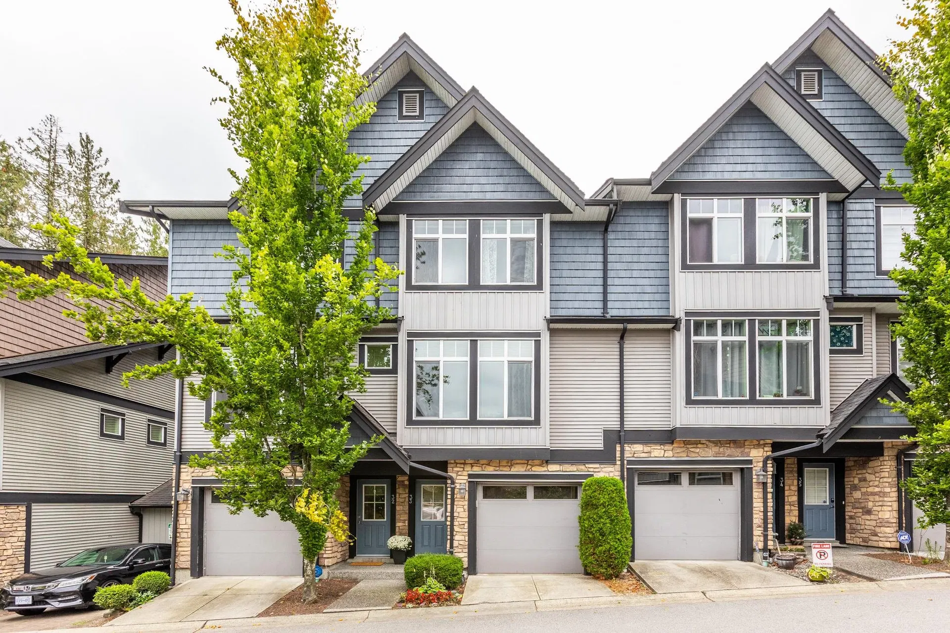 Photo 1 of 39 at #33 – 6299 144 Street