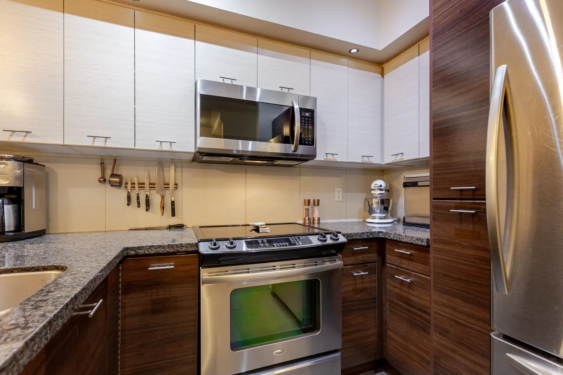 Photo 5 of 39 at #33 – 6299 144 Street