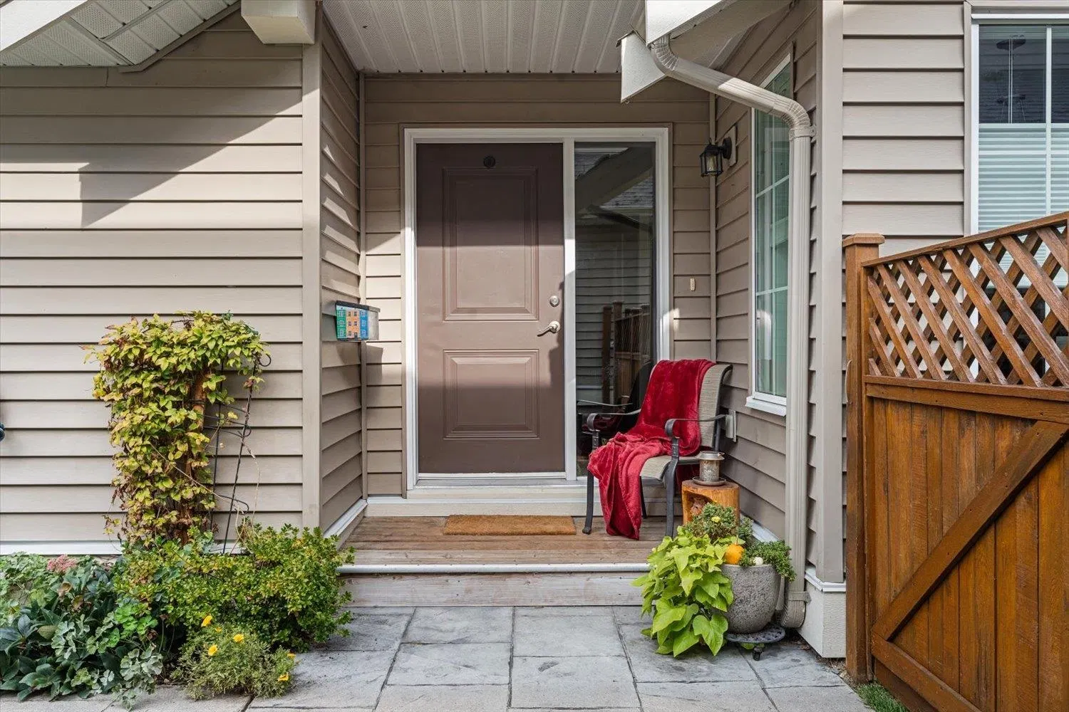 Photo 4 of 33 at #24 – 1175 7th Avenue