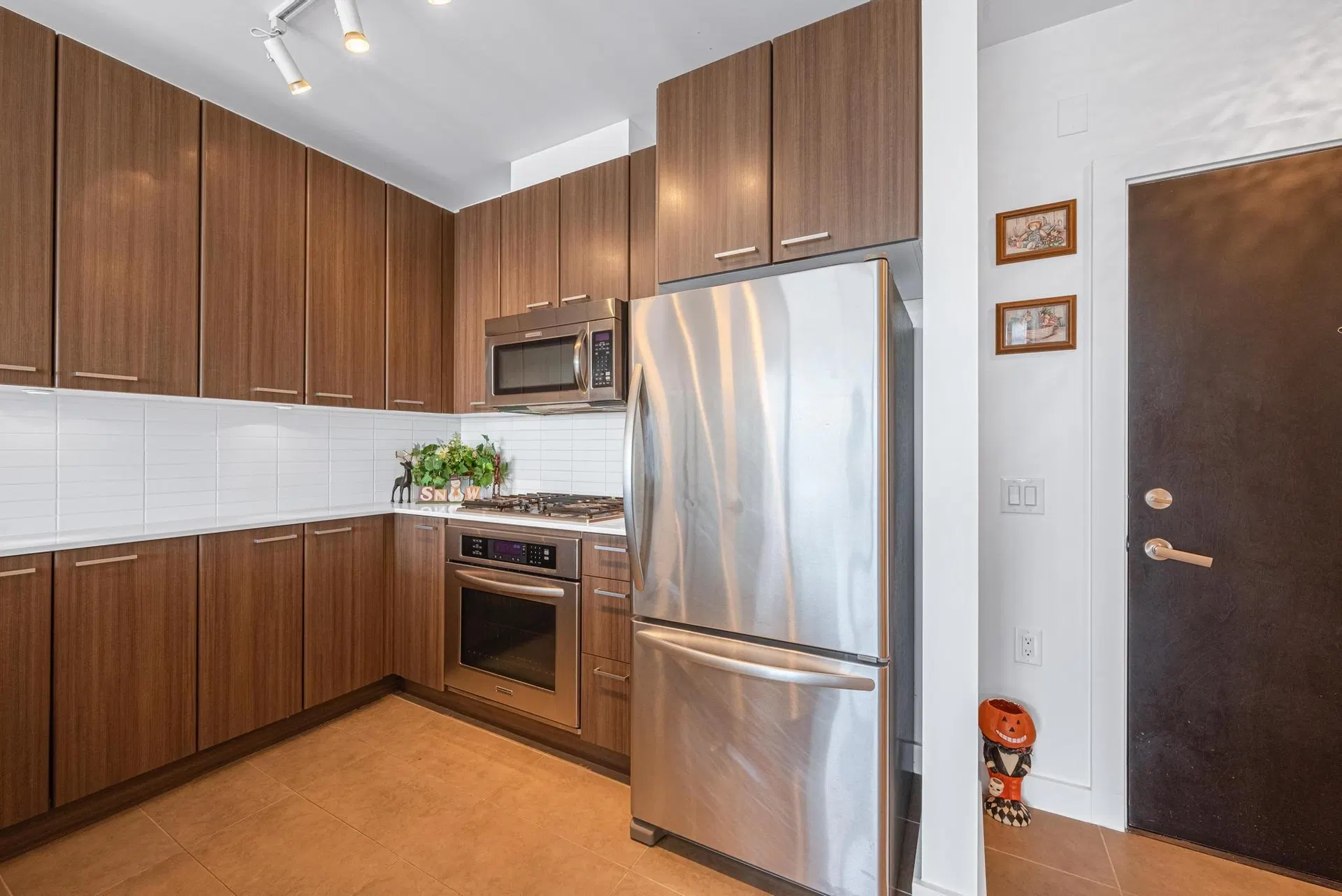 Photo 5 of 27 at #2206 – 2955 Atlantic Avenue