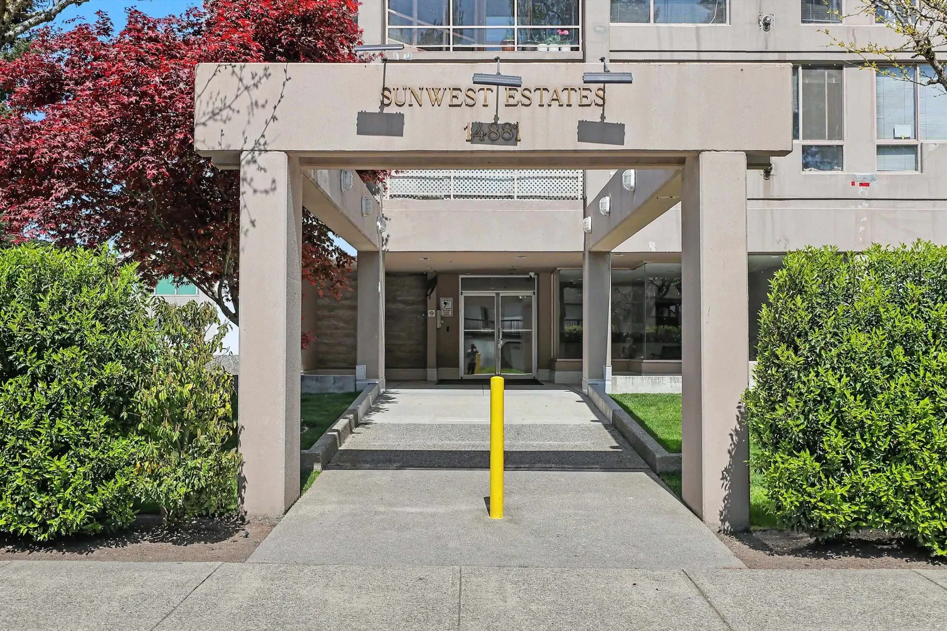Photo 2 of 27 at #1701 – 14881 103a Avenue