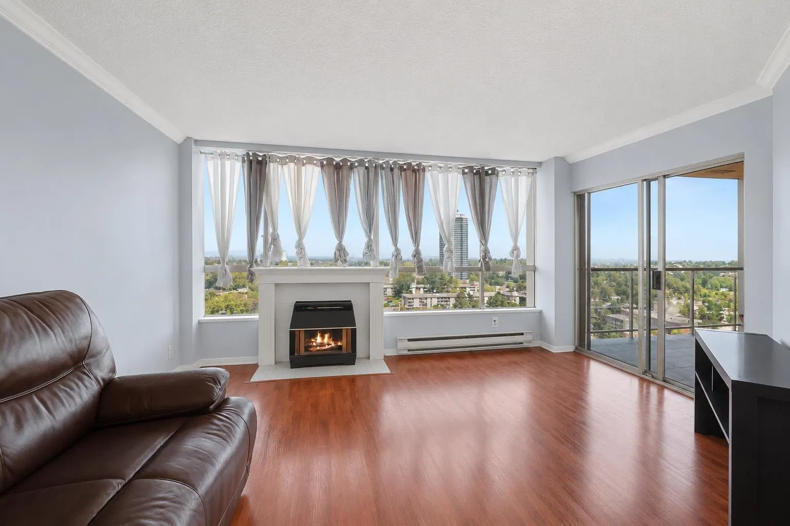 Photo 3 of 27 at #1701 – 14881 103a Avenue