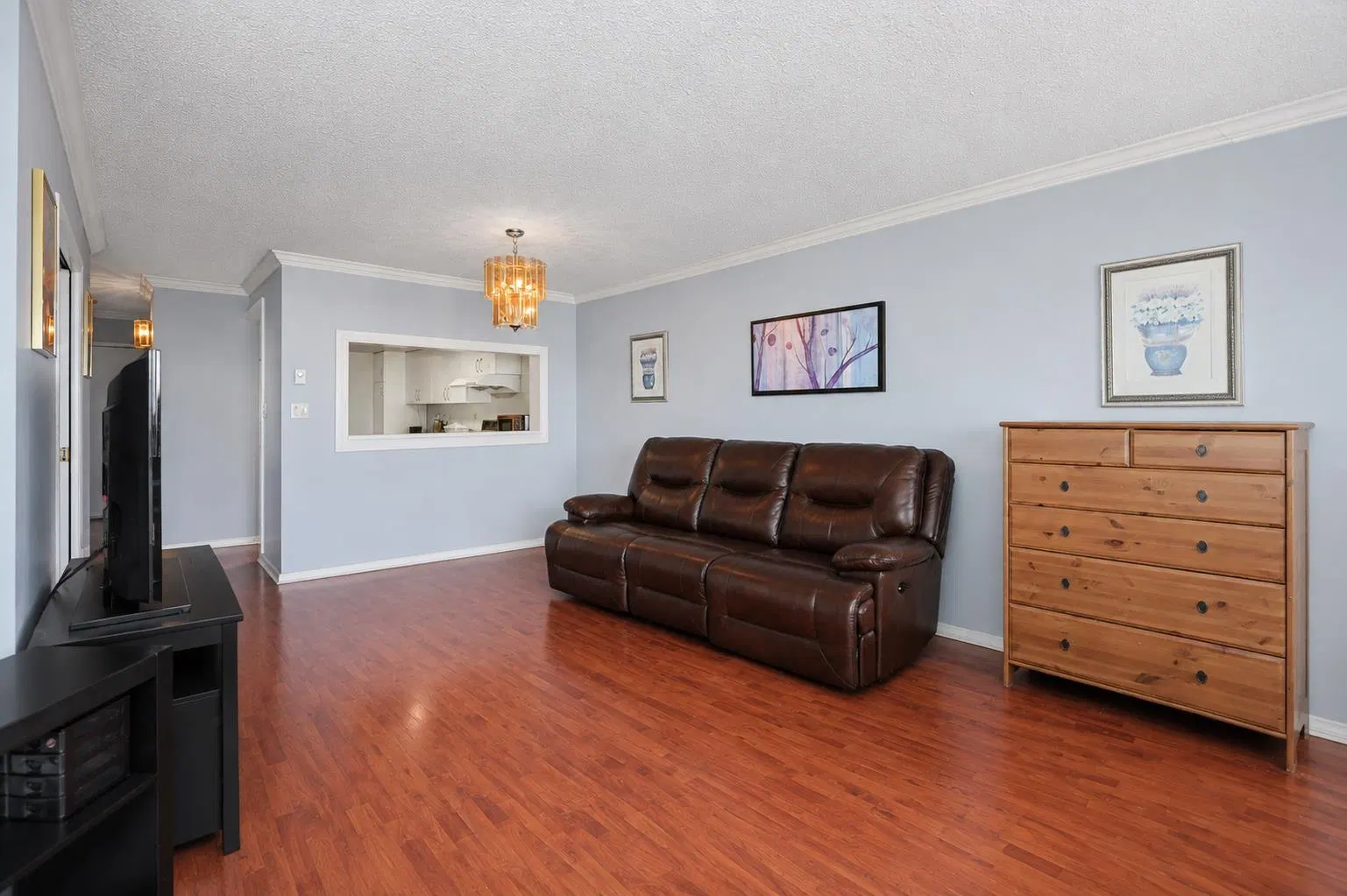 Photo 5 of 27 at #1701 – 14881 103a Avenue