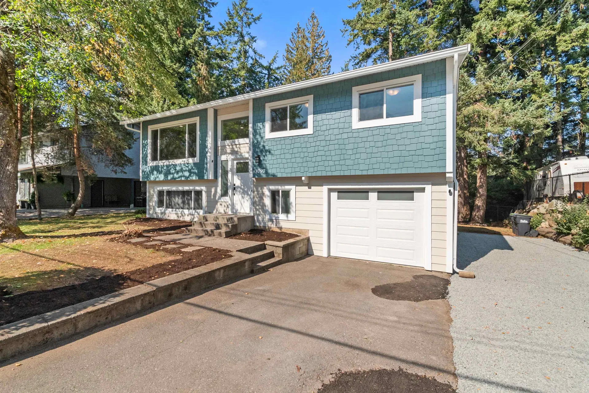 Photo 1 of 27 at 63797 Beech Avenue