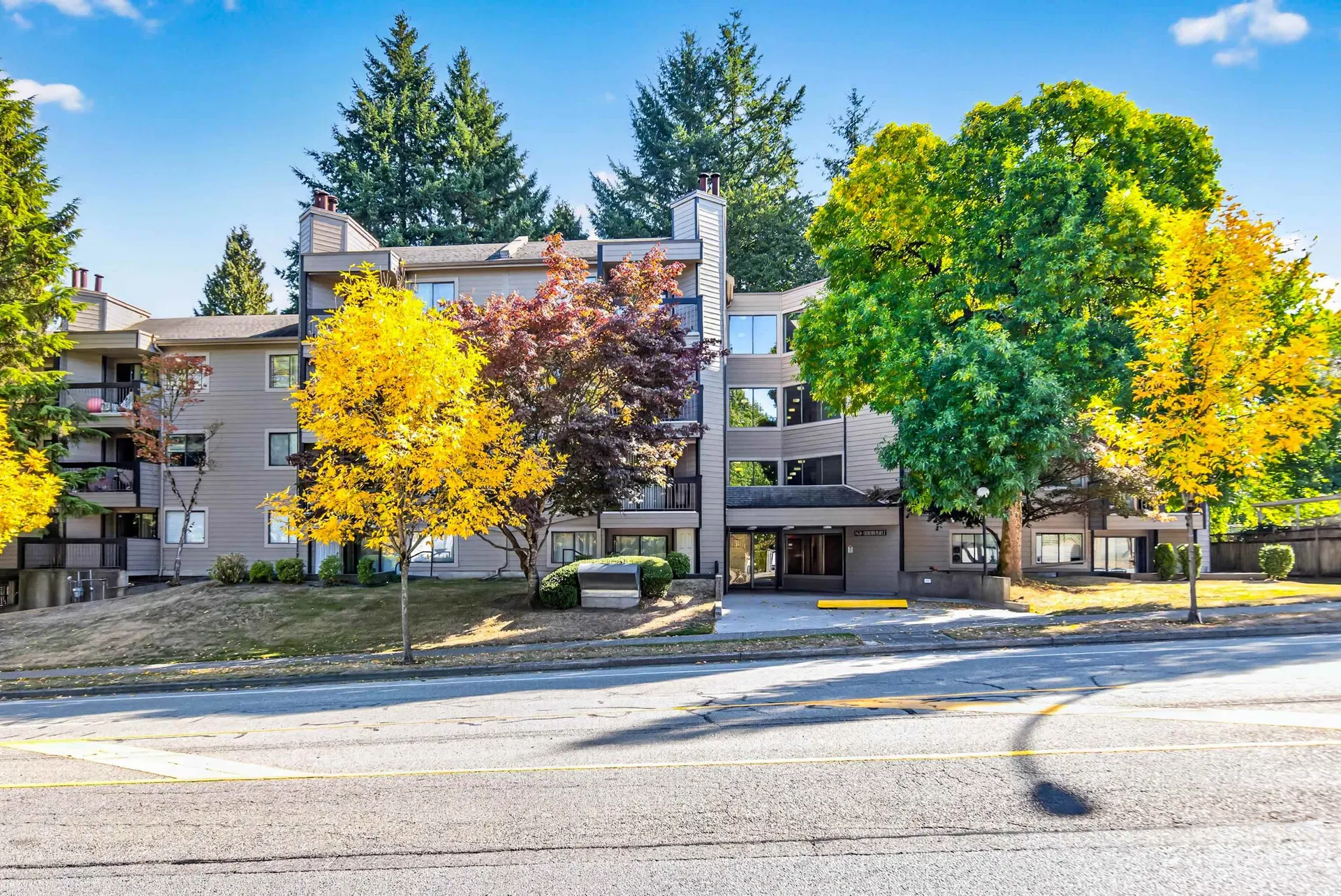 Photo 1 of 31 at #315 – 10530 154 Street