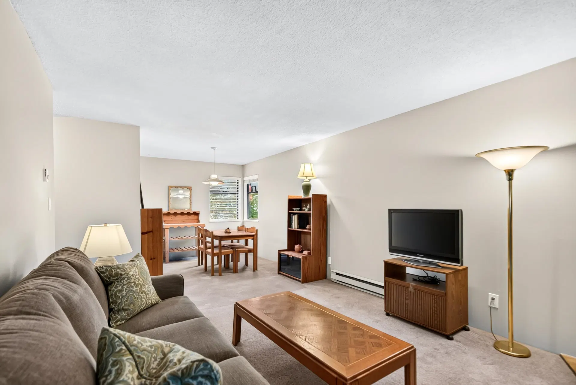 Photo 3 of 31 at #315 – 10530 154 Street