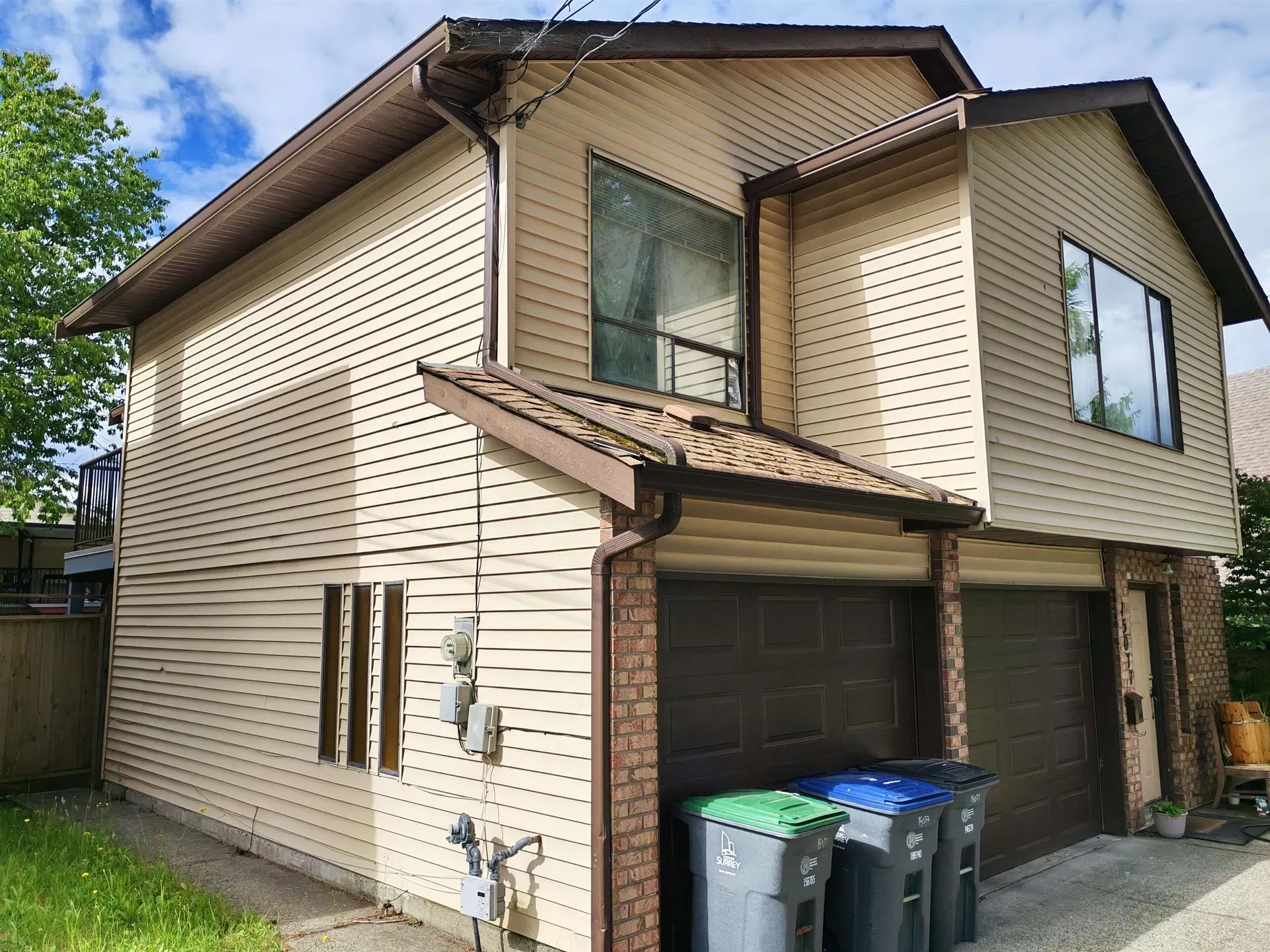 Photo 4 of 12 at 15077 98 Avenue