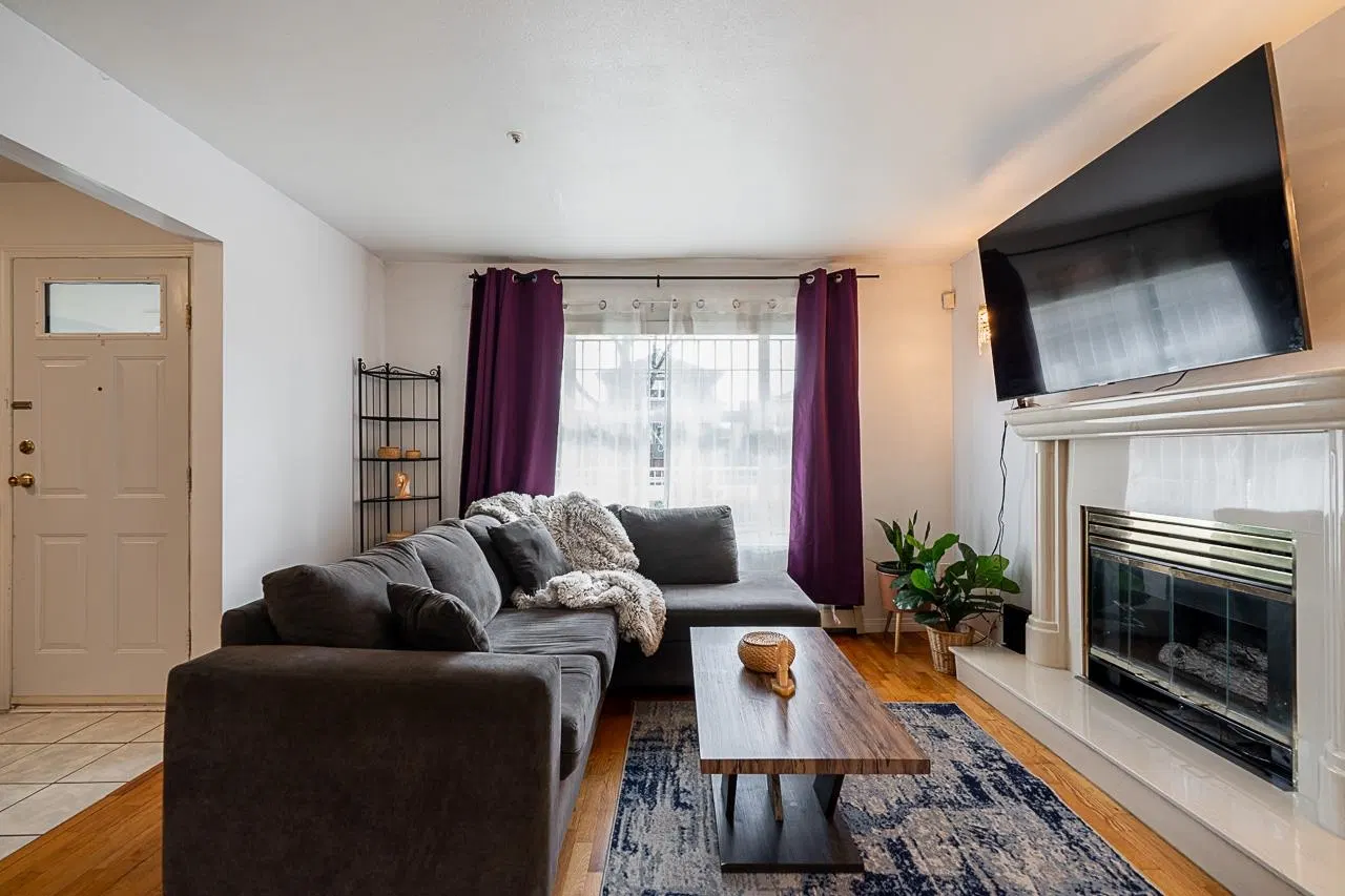 Photo 1 of 30 at 1407 E 12th Avenue