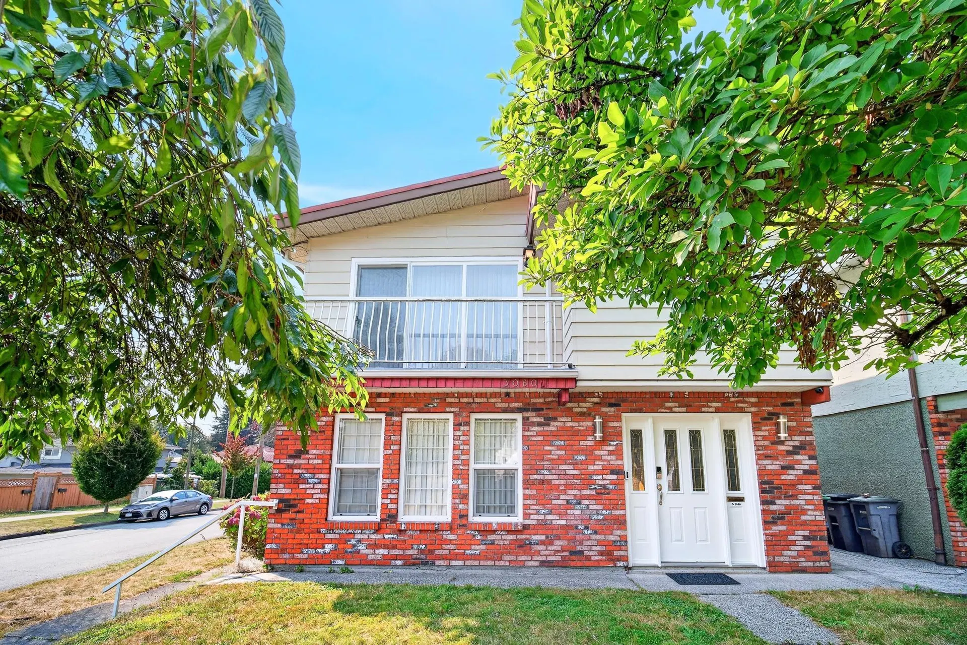Photo 1 of 40 at 3060 Euclid Avenue