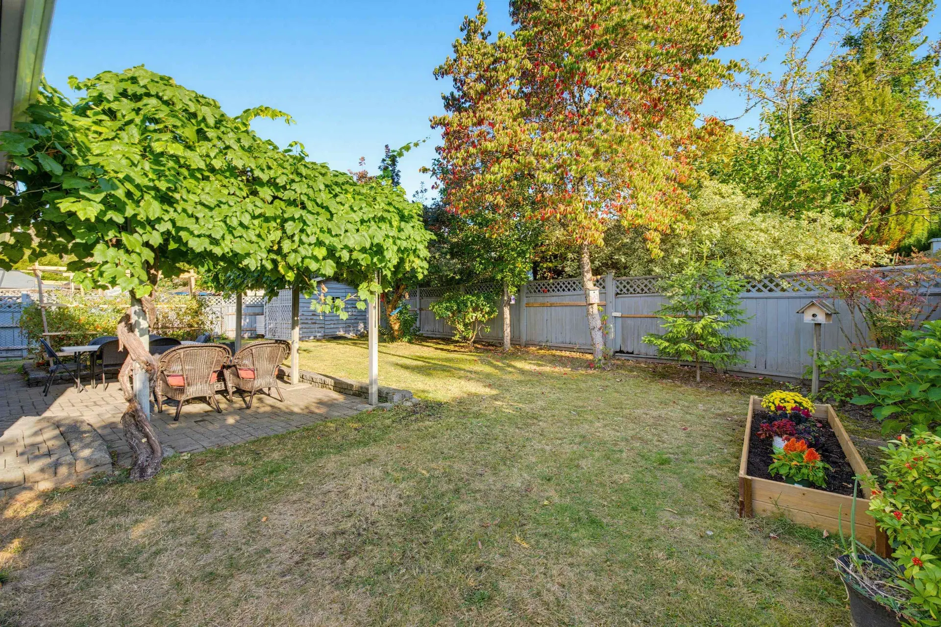 Photo 5 of 40 at 21556 86a Crescent