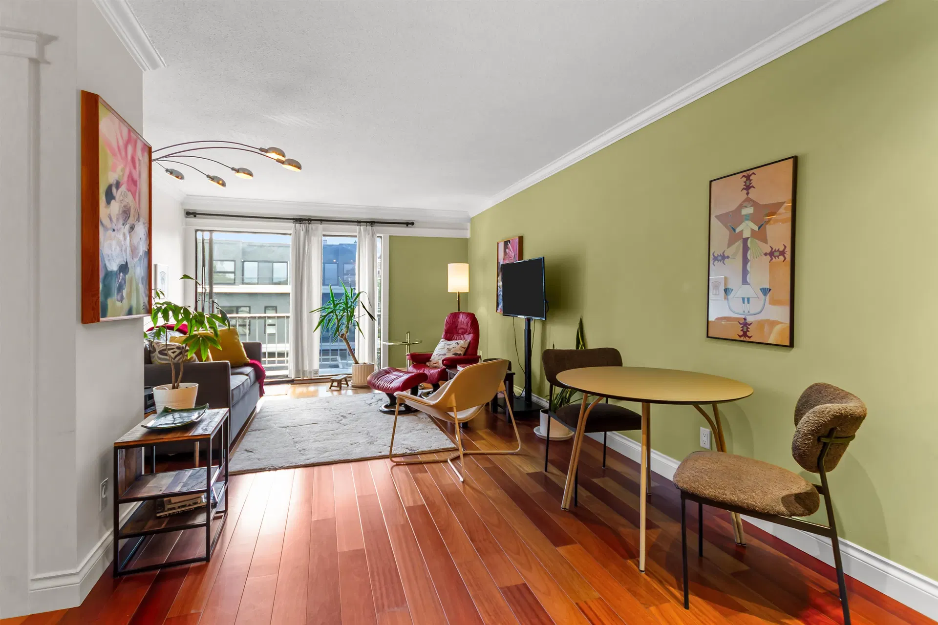 Photo 2 of 21 at #308 – 2040 Cornwall Avenue