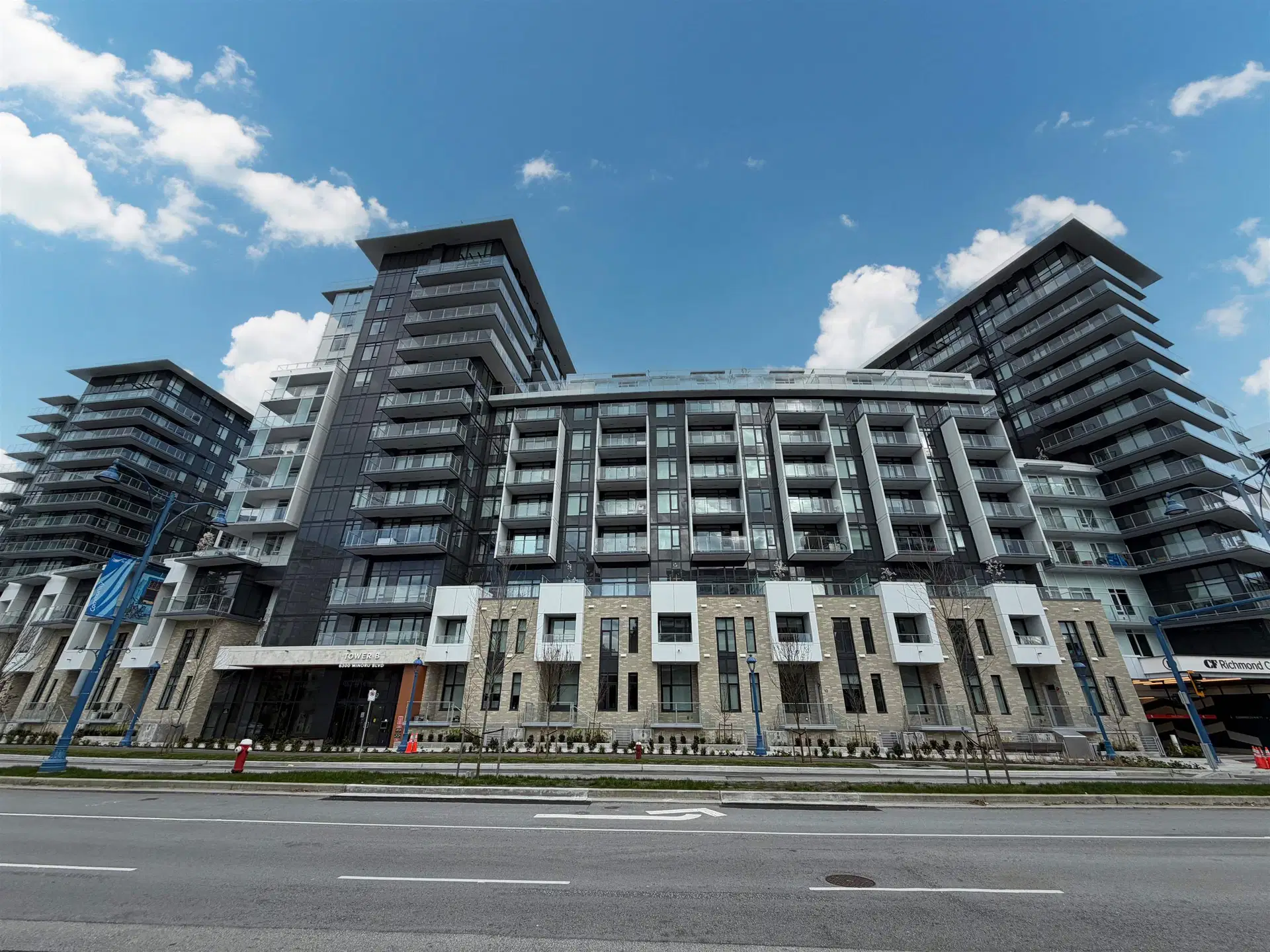 #834 – 6300 Minoru Boulevard