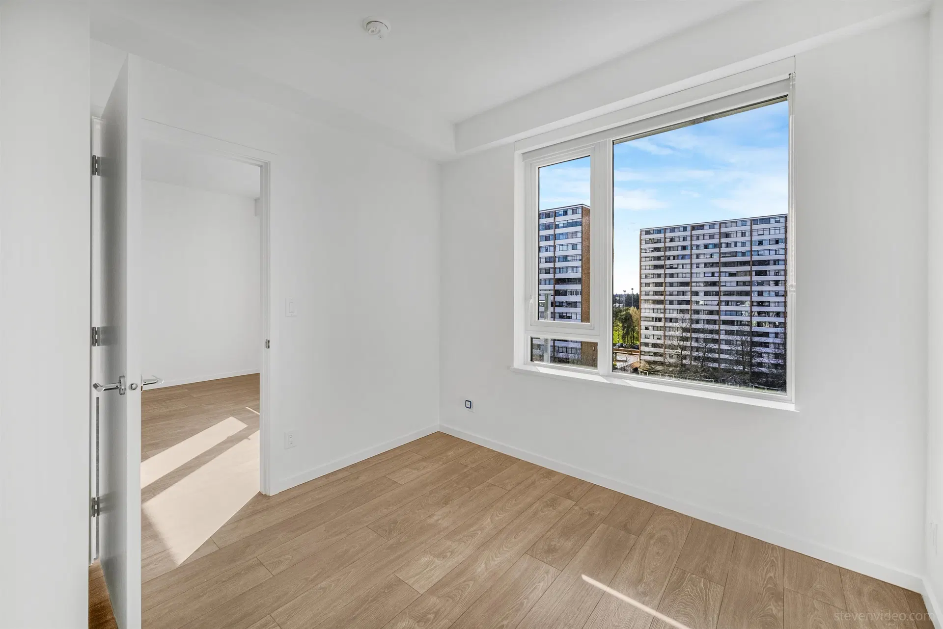 Photo 4 of 13 at #834 – 6300 Minoru Boulevard