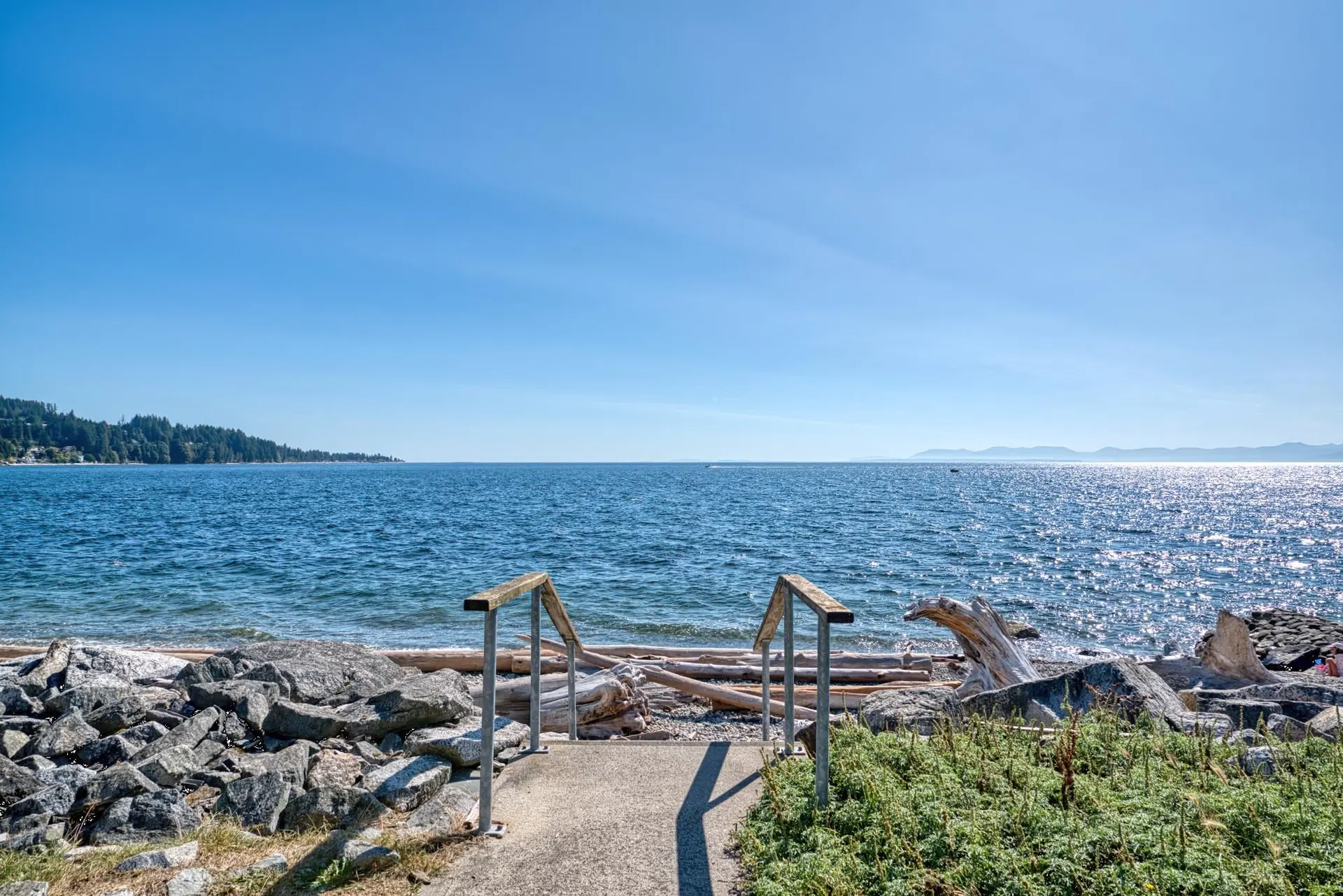 Photo 1 of 39 at #202 – 5470 Inlet Avenue