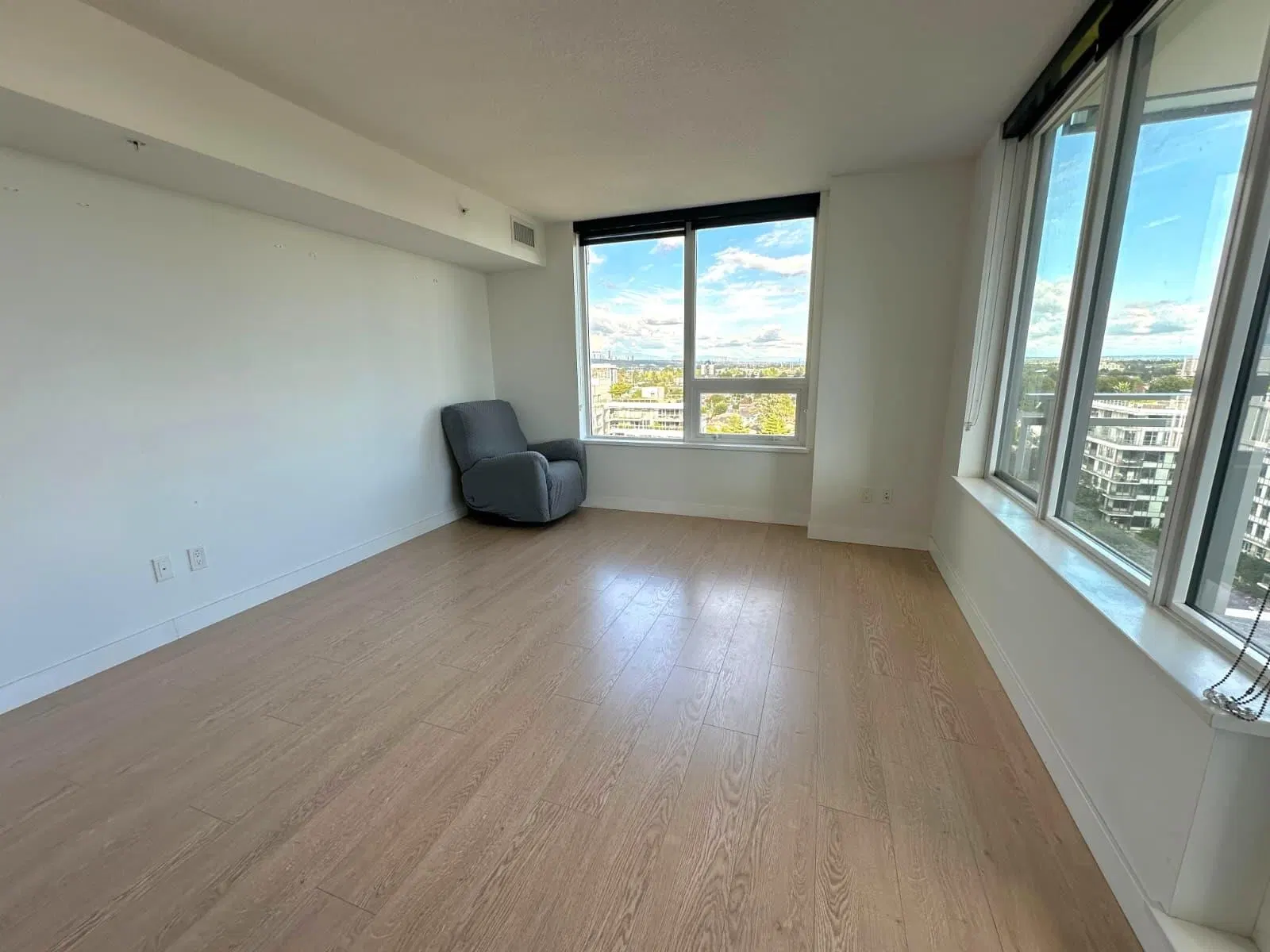 #1705 – 3233 Ketcheson Road