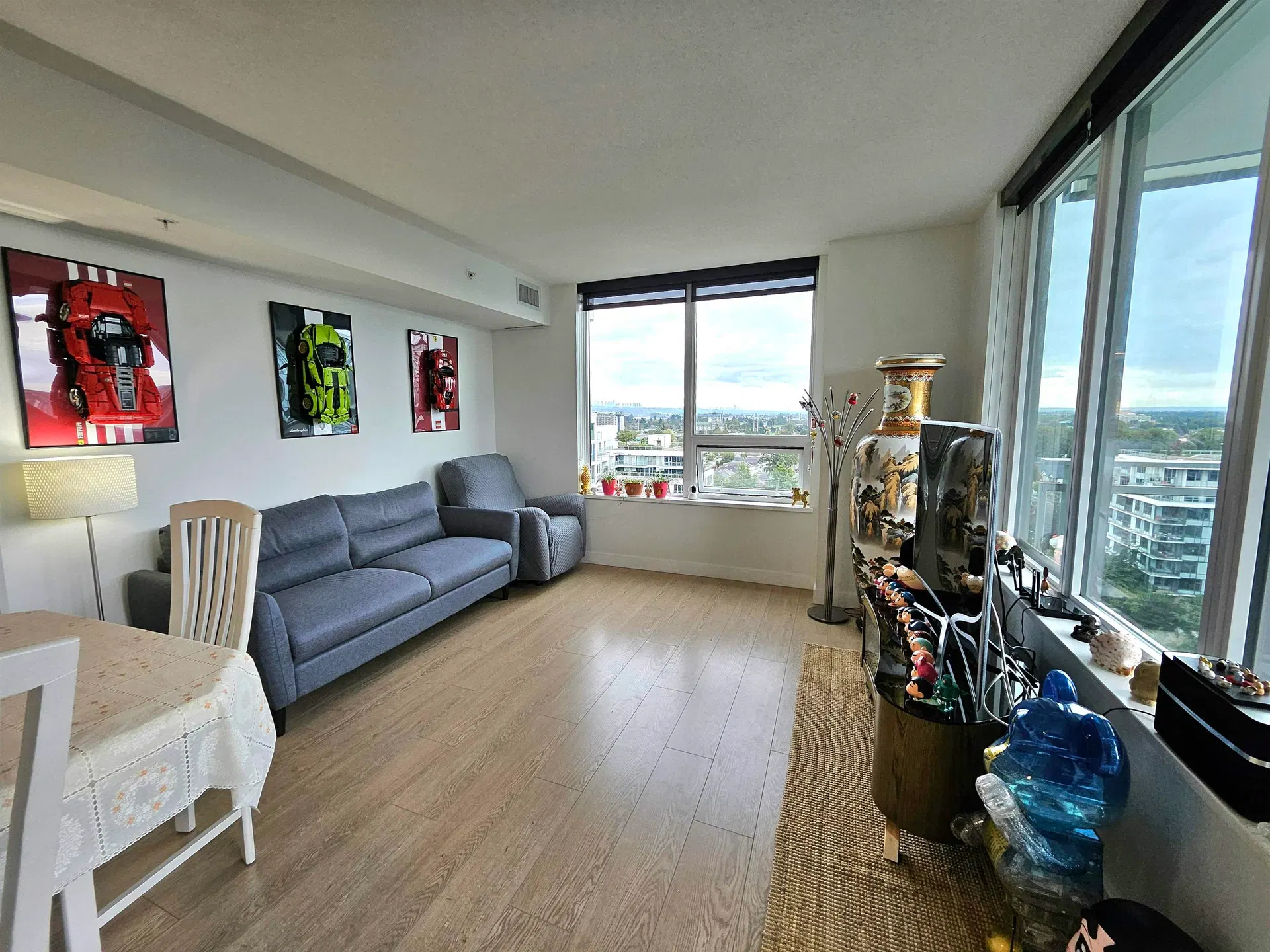 Photo 2 of 30 at #1705 – 3233 Ketcheson Road