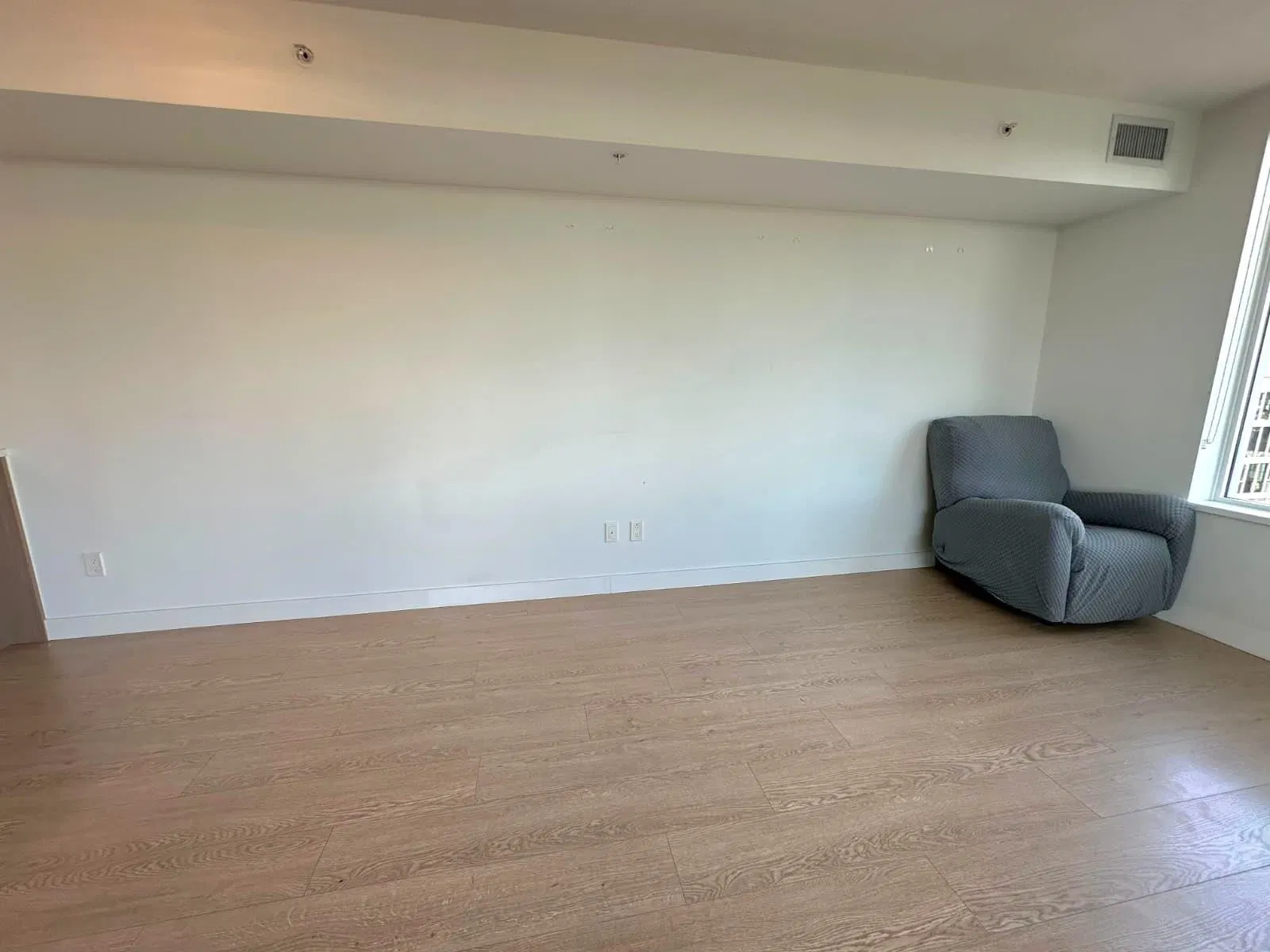 Photo 5 of 30 at #1705 – 3233 Ketcheson Road