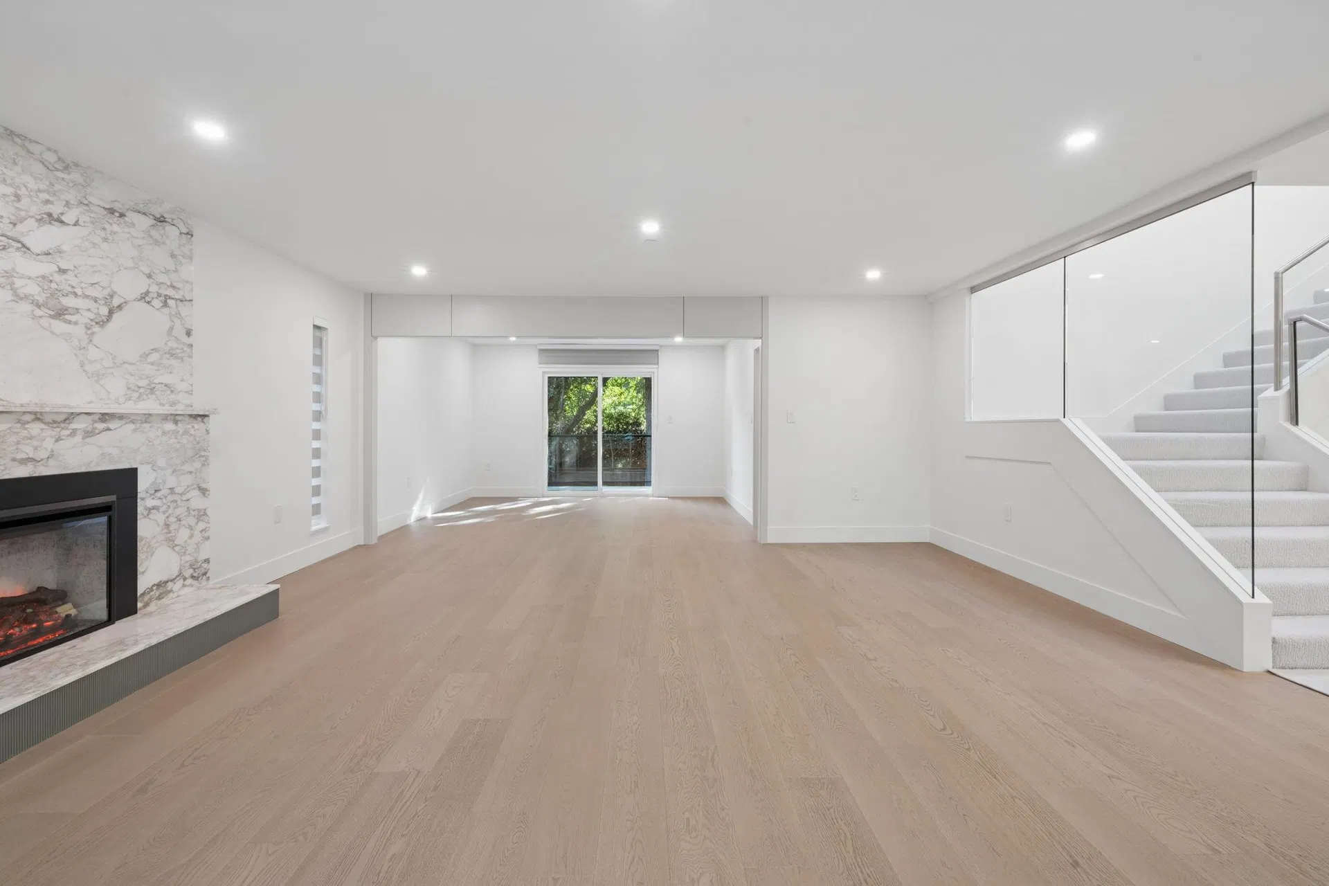 Photo 5 of 20 at 3980 Cartier Street