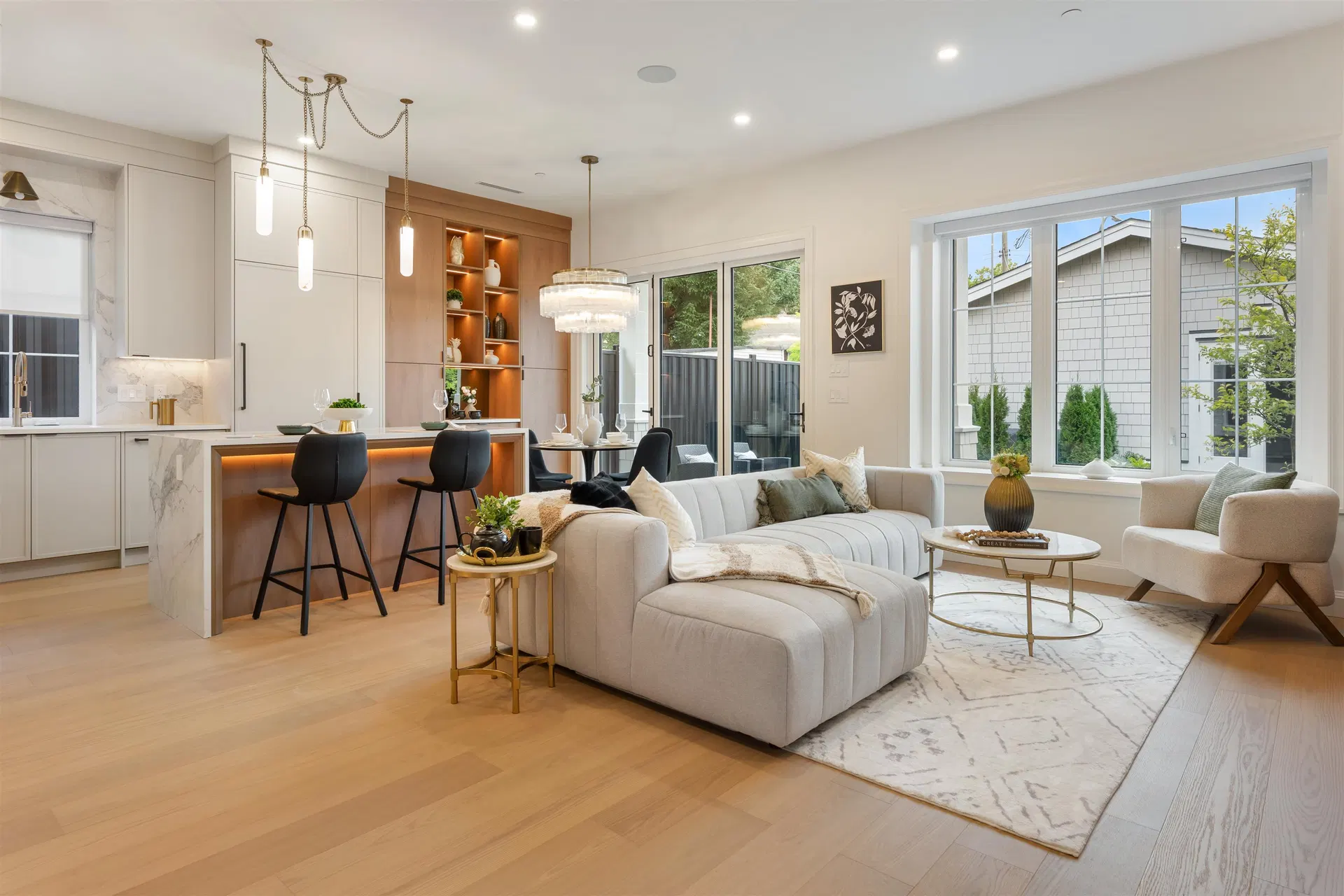 Photo 3 of 40 at #2 – 2256 E Pender Street Street