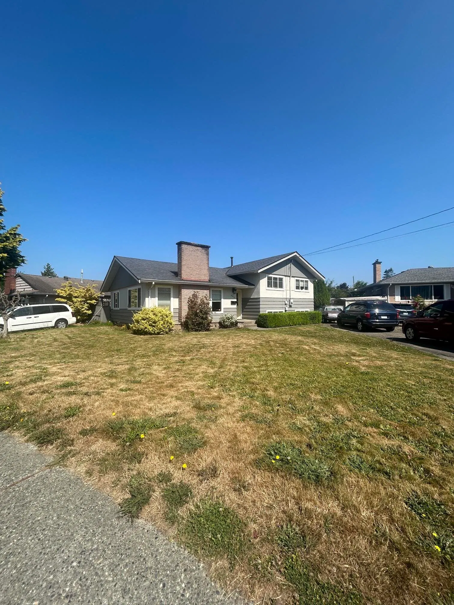 Photo 2 of 27 at 46267 Brooks Avenue