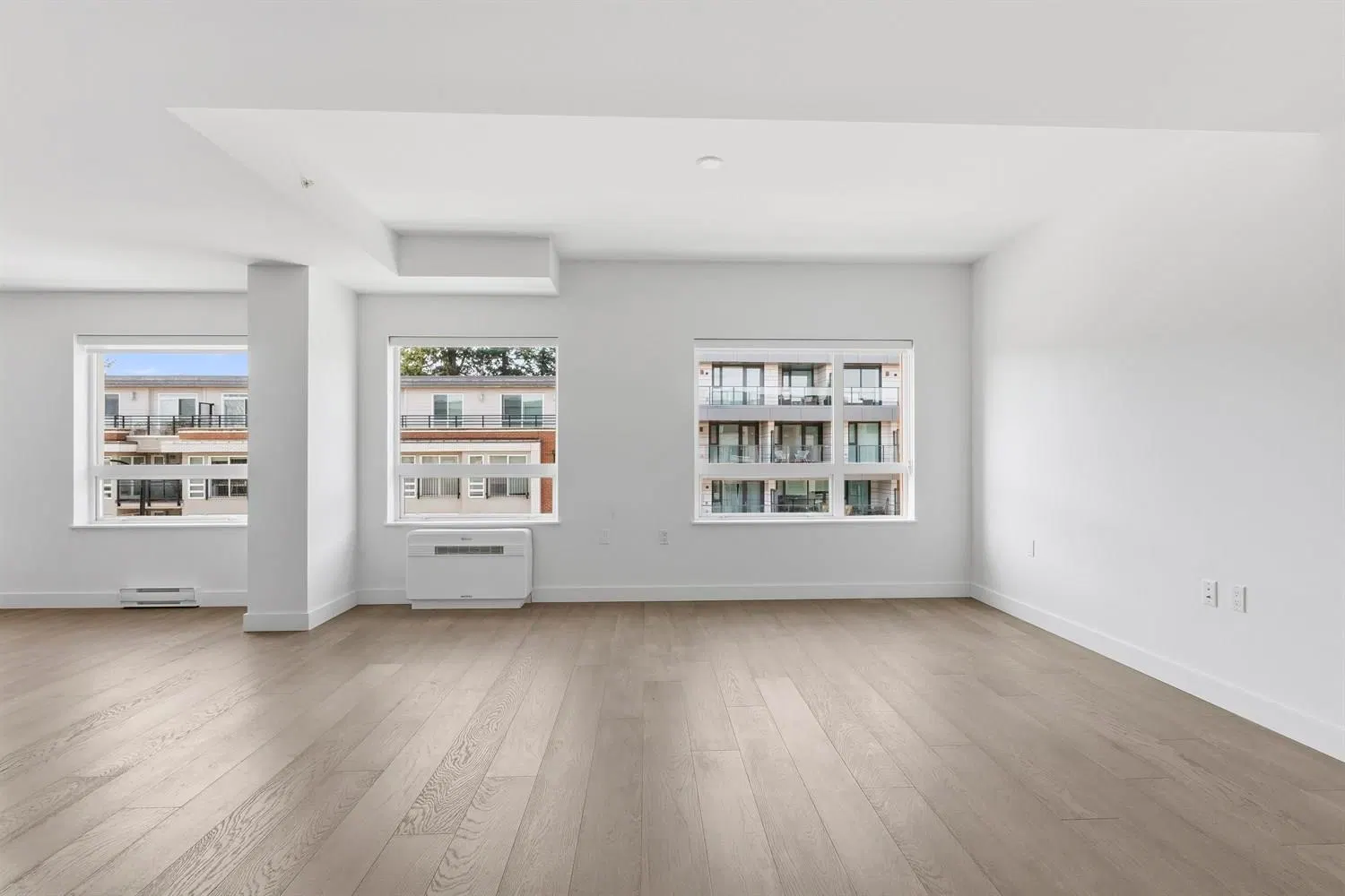 Photo 3 of 36 at #307 – 3590 W 39th Avenue