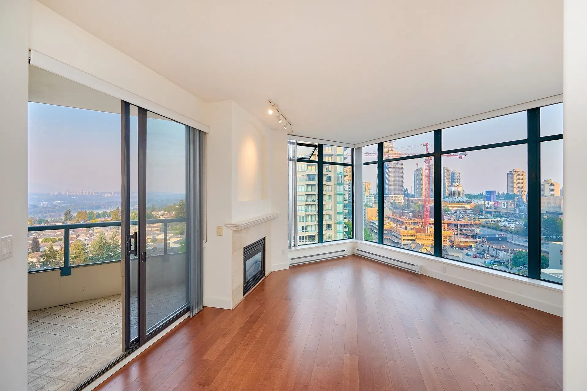 #1701 – 4567 Hazel Street