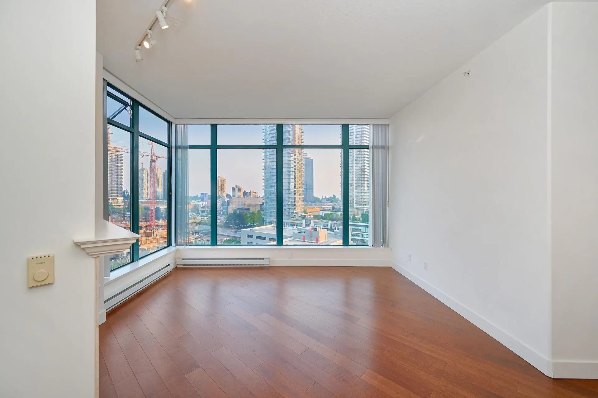 Photo 4 of 40 at #1701 – 4567 Hazel Street