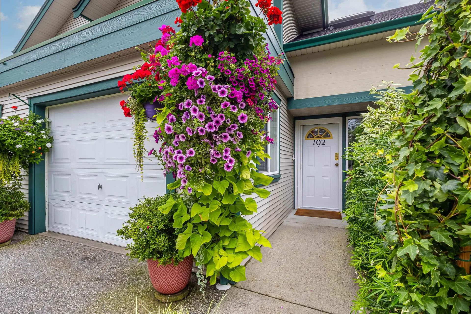 Photo 1 of 40 at #102 – 5711 Ebbtide Street
