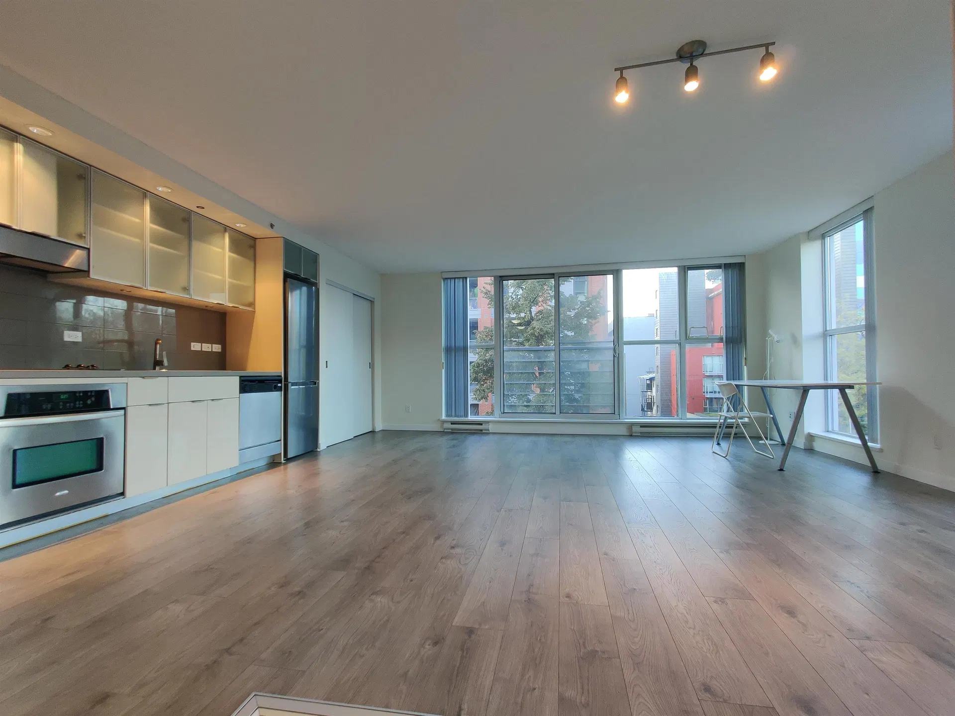 Photo 2 of 37 at #511 – 168 Powell Street