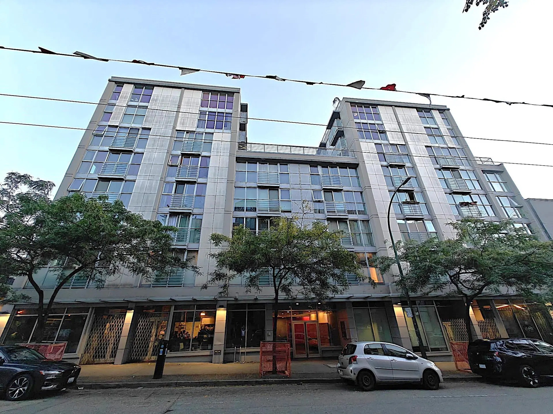 Photo 3 of 37 at #511 – 168 Powell Street