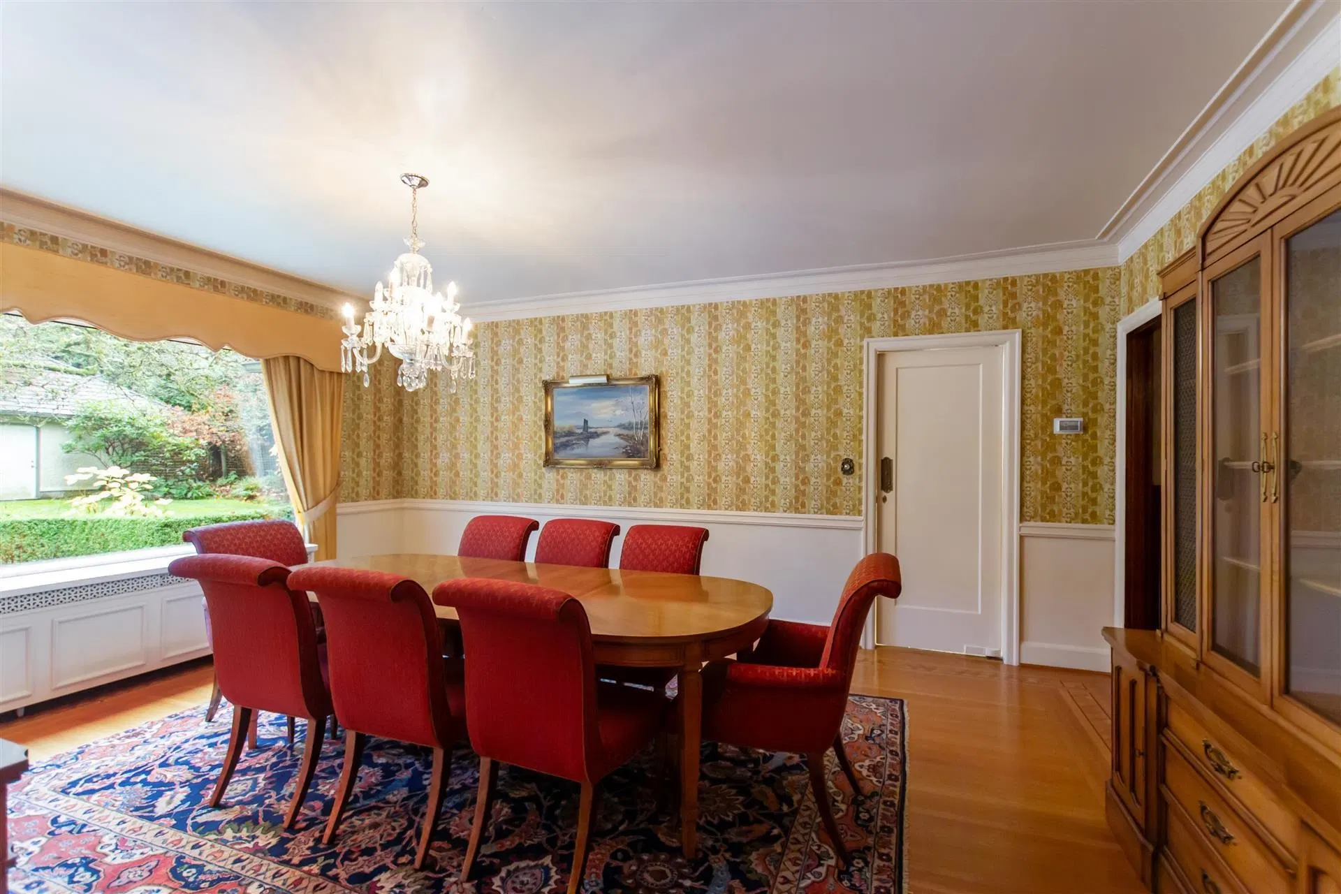 Photo 5 of 26 at 5376 Marguerite Street