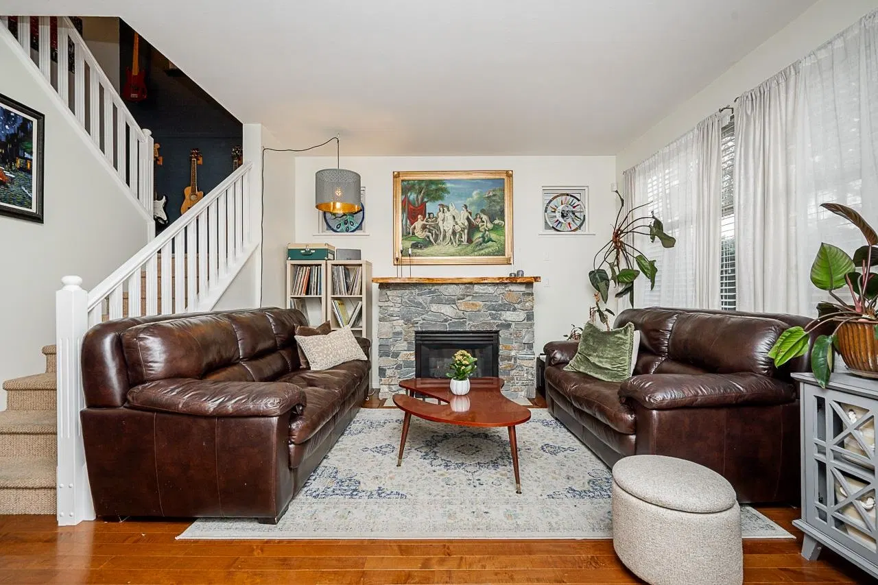 Photo 2 of 38 at 5746 149 Street