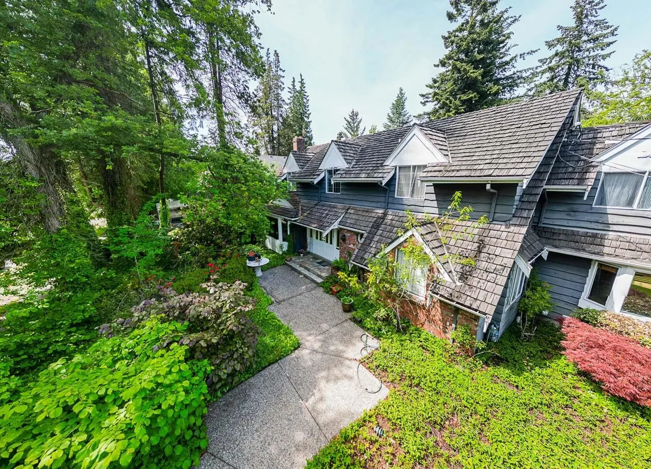 Photo 3 of 26 at 1461 W 49th Avenue