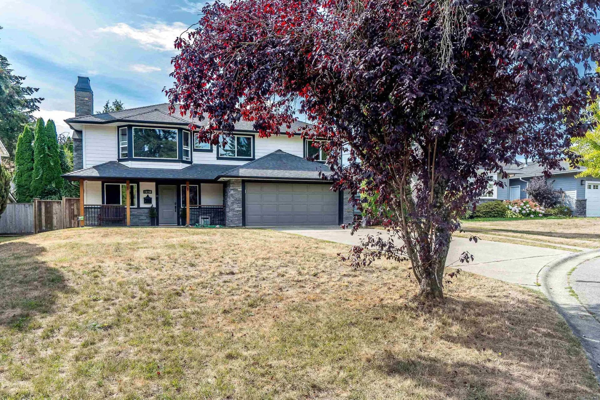 Photo 3 of 40 at 15250 21b Avenue