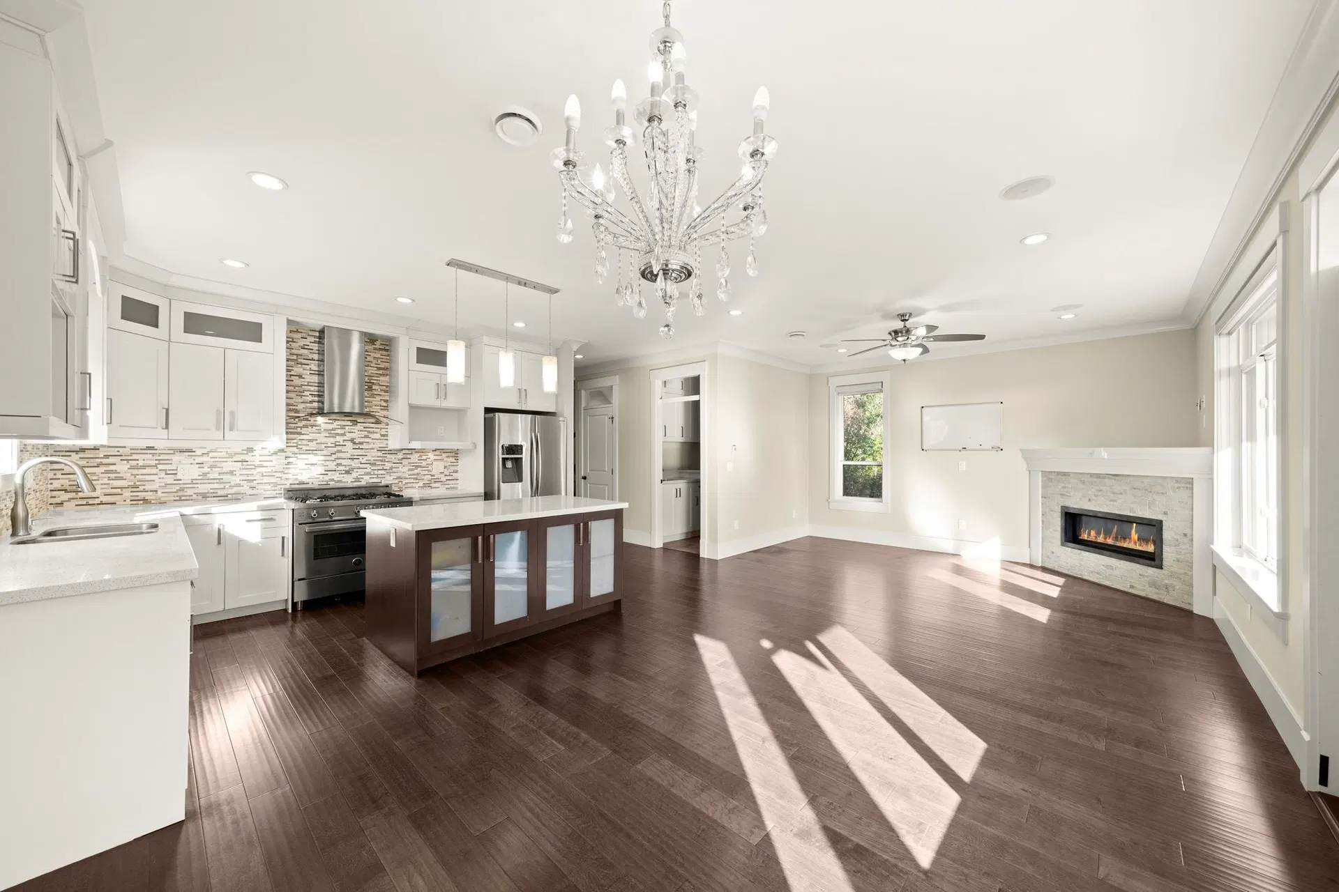 7028 Broadway