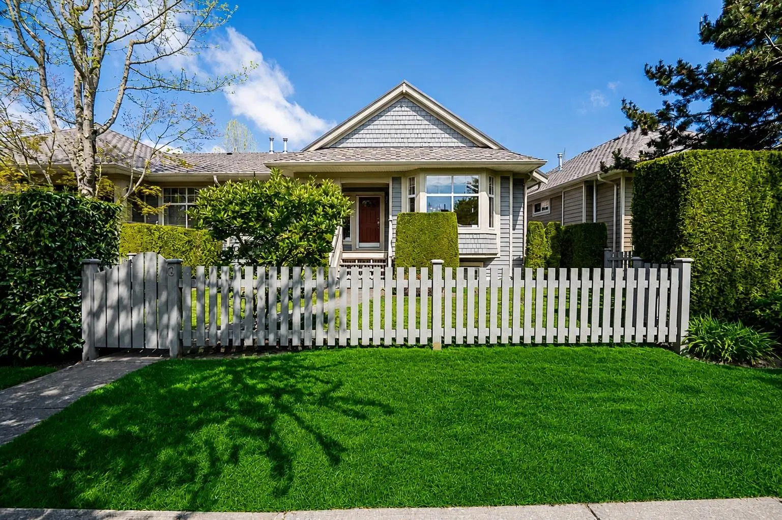 Photo 2 of 37 at #3 – 15425 Rosemary Heights Crescent