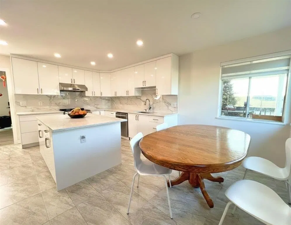 Photo 4 of 14 at 131 Rickman Place