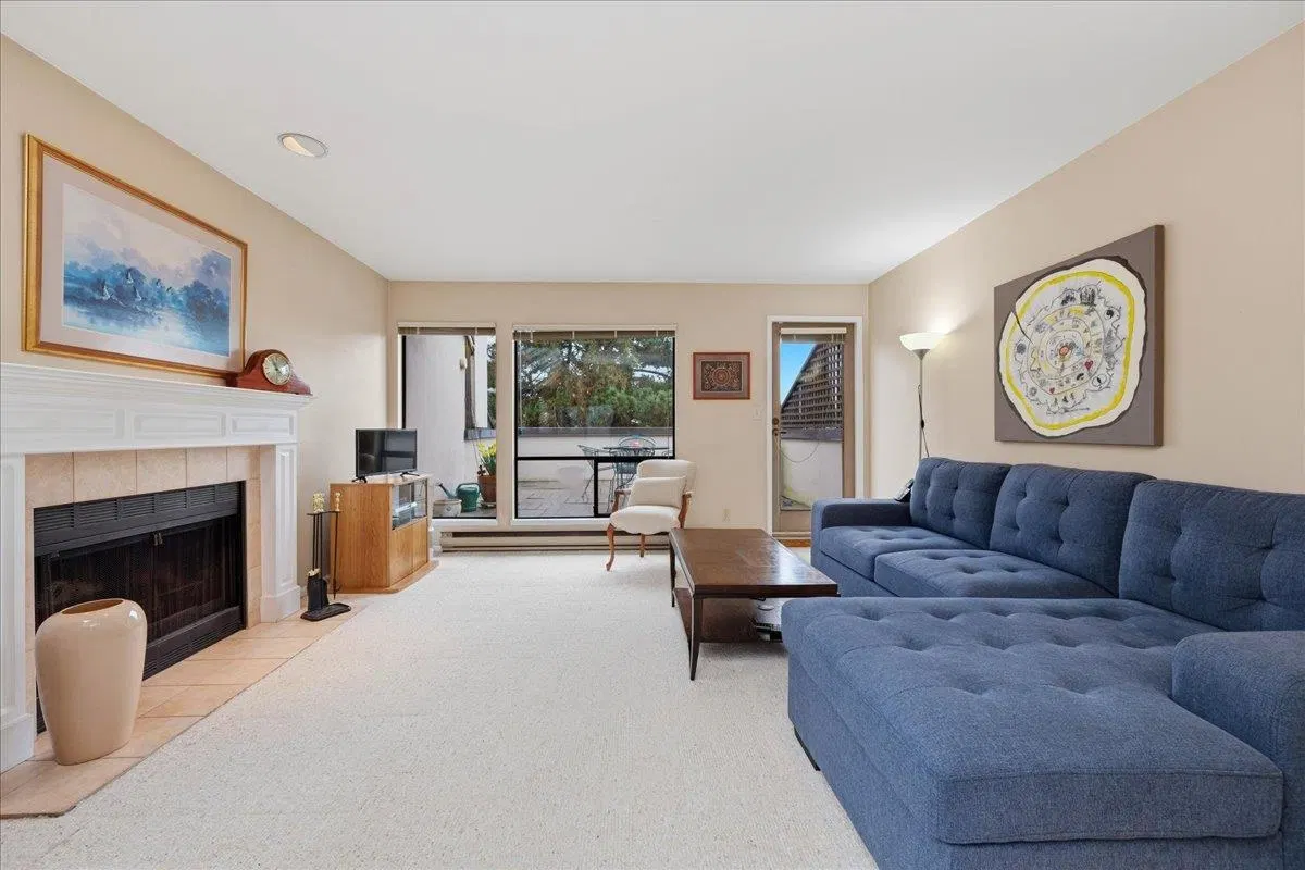 Photo 4 of 22 at #6 – 5730 Carnarvon Street