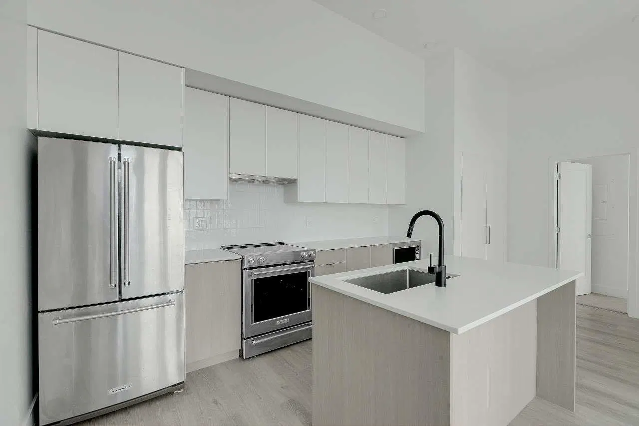 Photo 5 of 23 at #103 – 1306 Laval Square