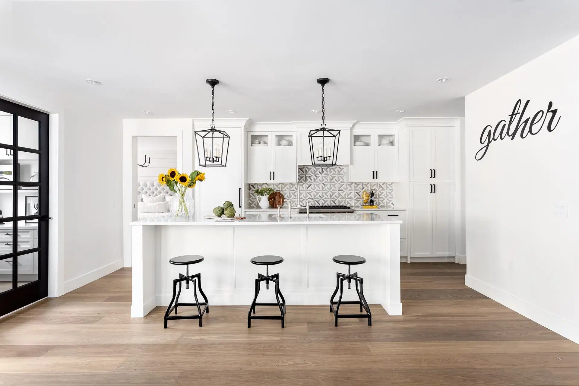#102 – 1055 Ridgewood Drive