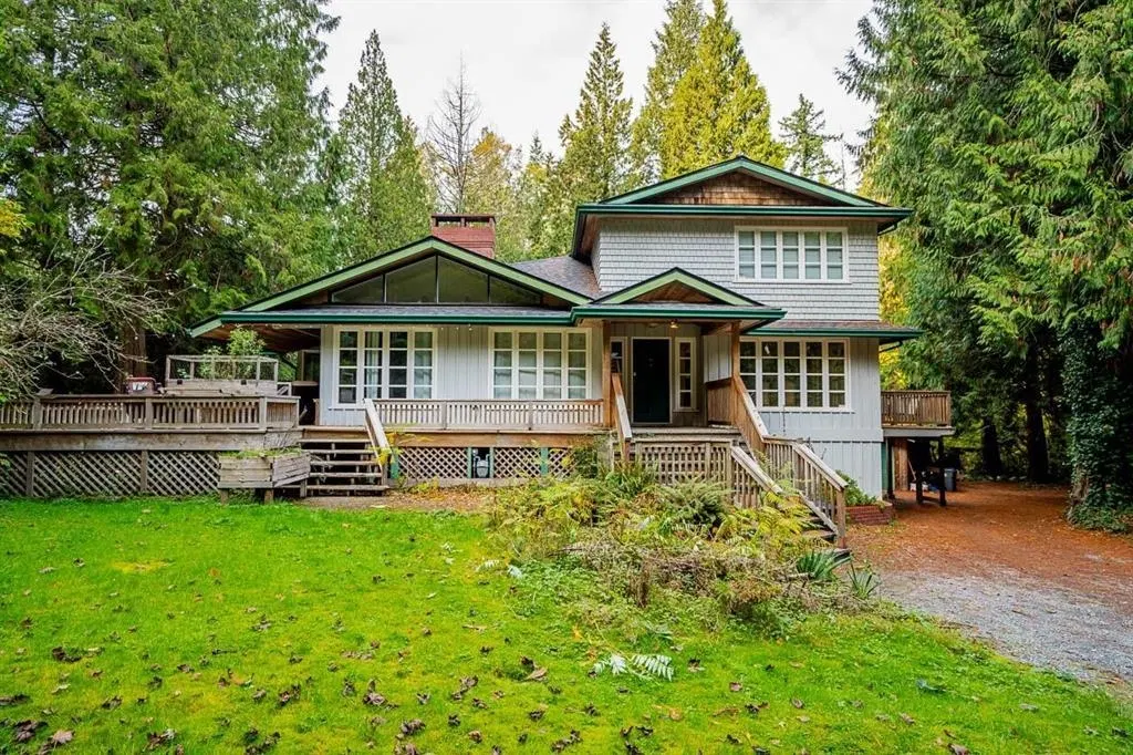 Photo 4 of 11 at 13127 28 Avenue