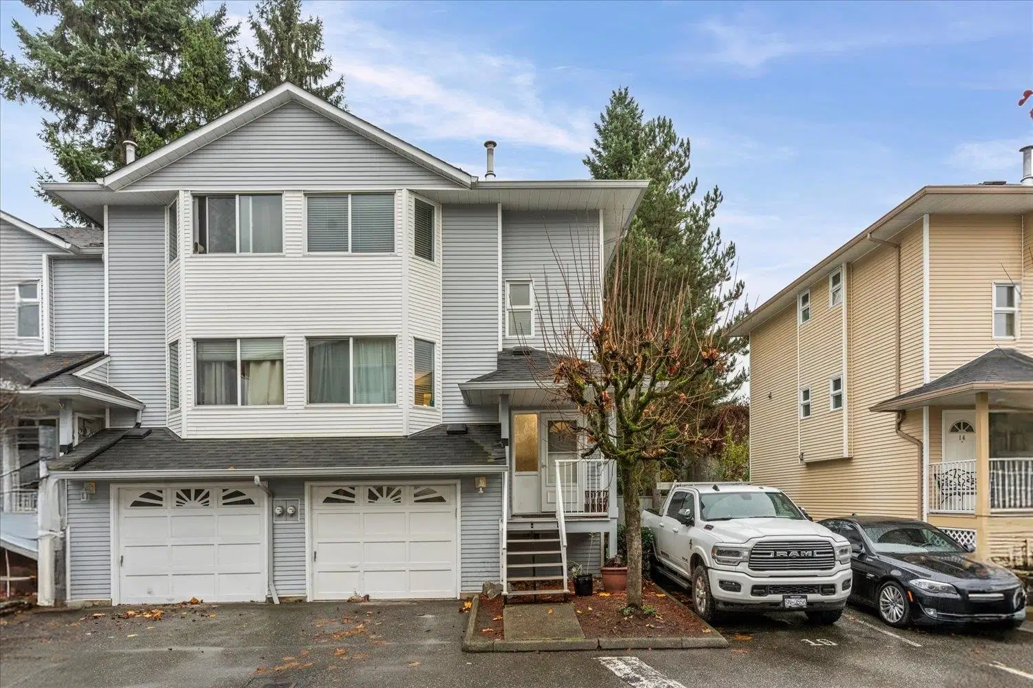 #15 – 3087 Immel Street
